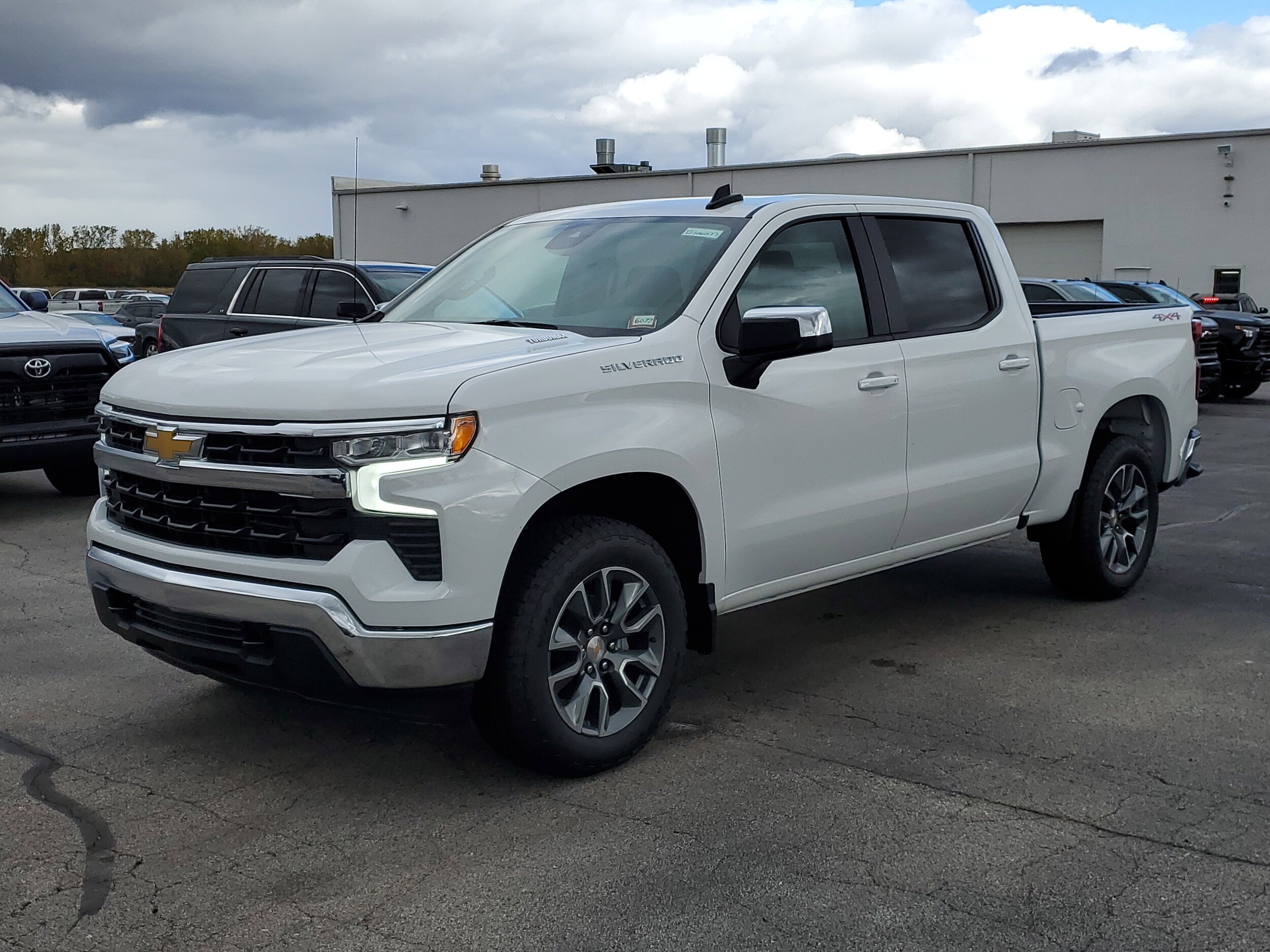 2026 Chevrolet Silverado 1500 LT photo 2