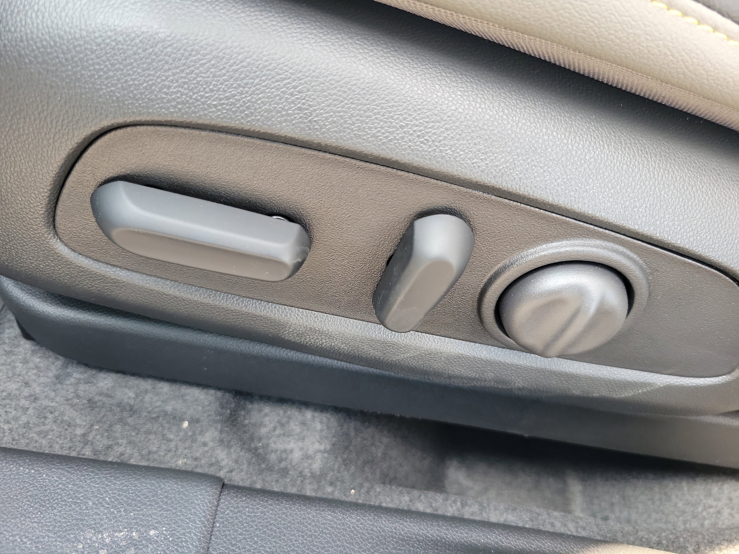 2026 Chevrolet Trax Activ - Photo 6