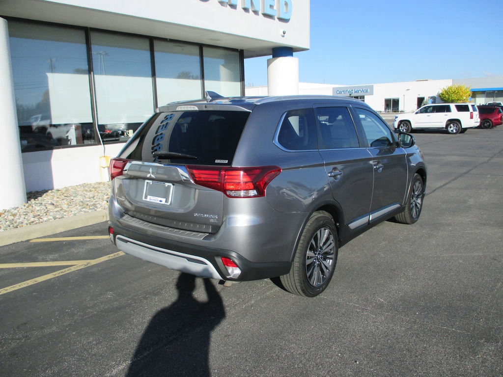 Used 2019 Mitsubishi Outlander SEL CUV