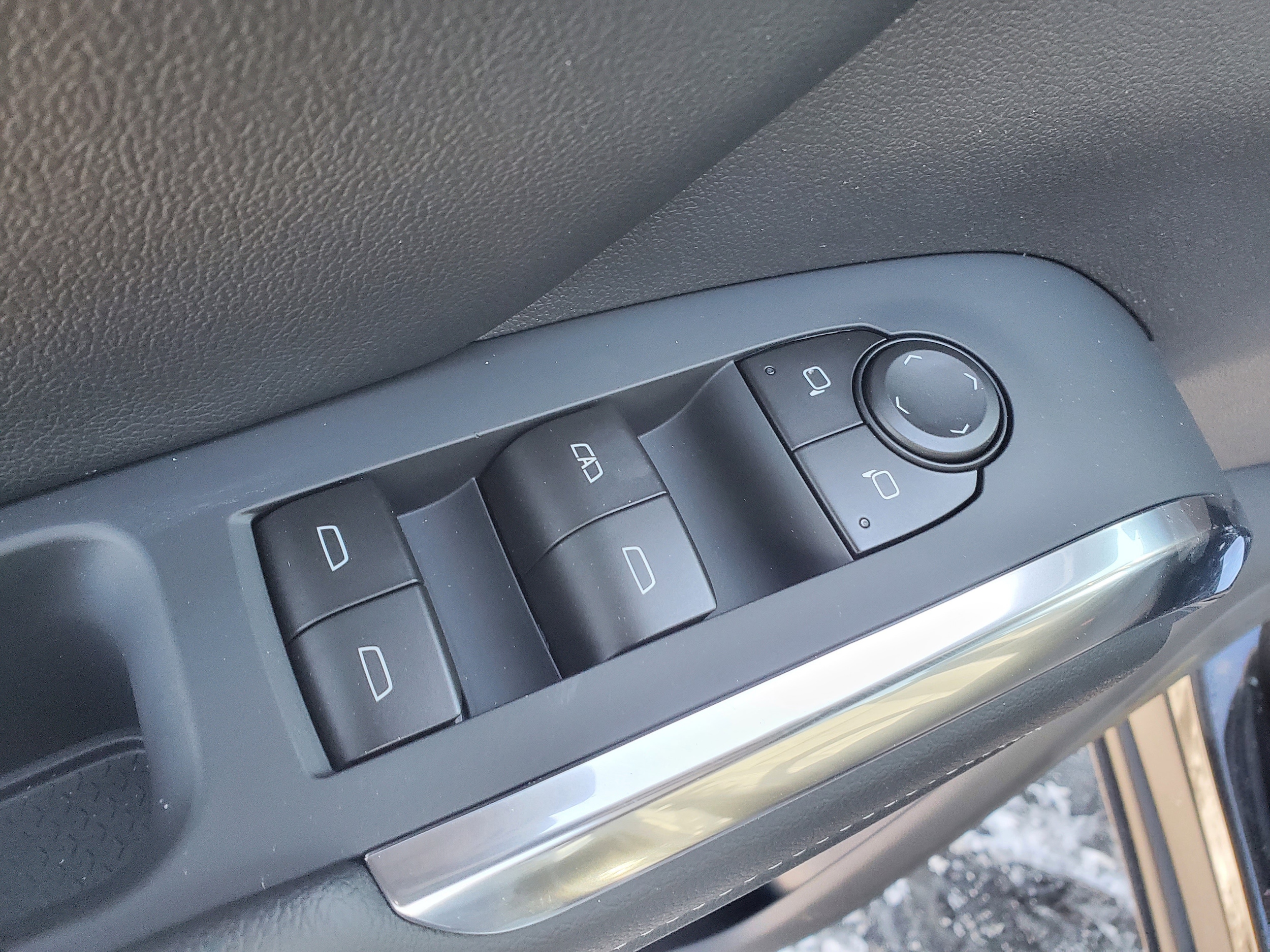 2026 Chevrolet Traverse LT - Photo 8