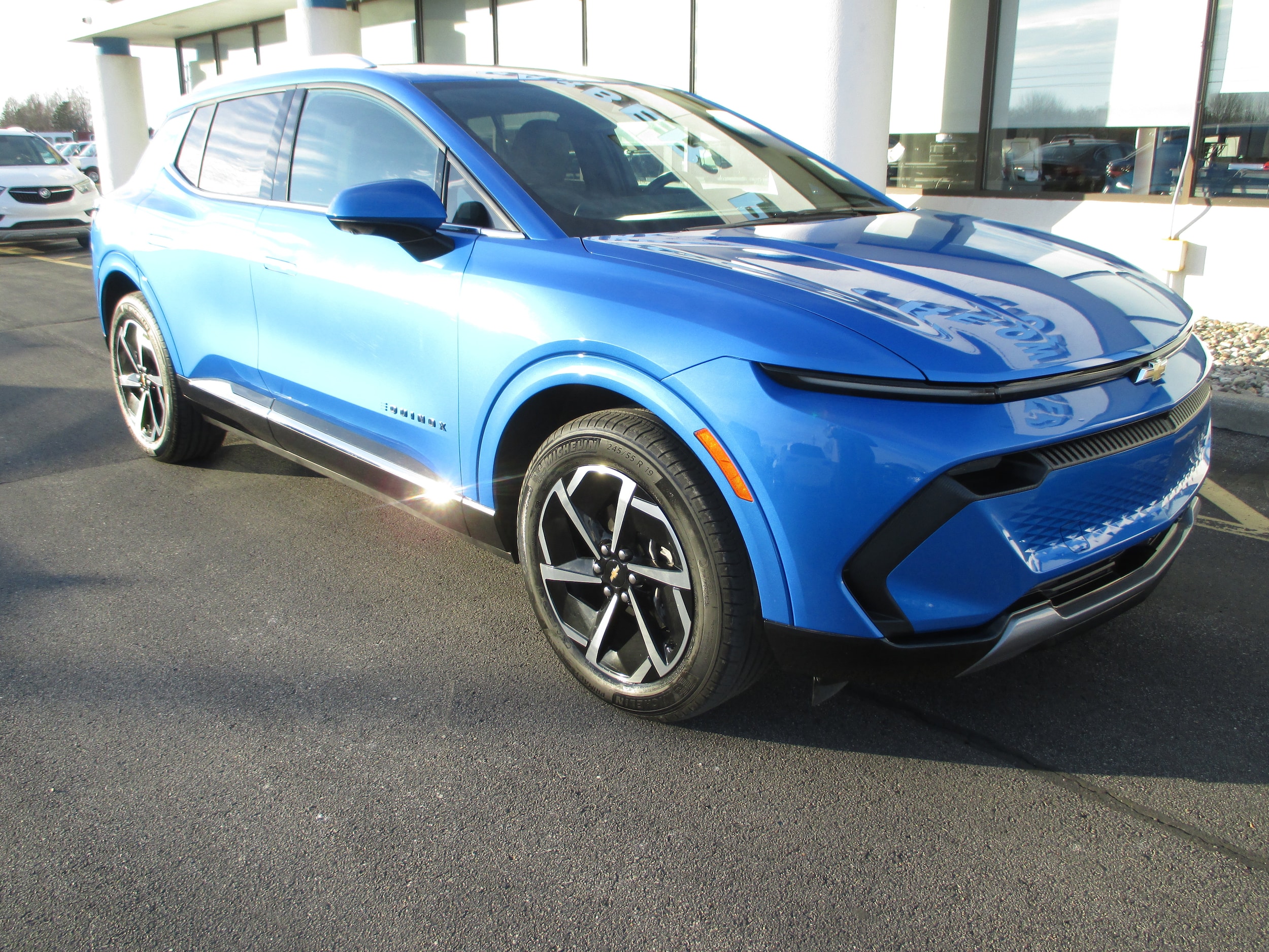 2025 Chevrolet Equinox EV LT's photo