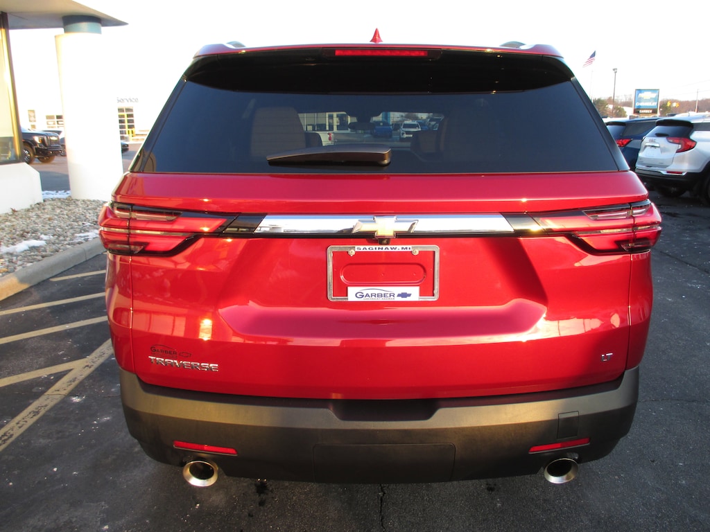 Used 2023 Chevrolet Traverse LT Cloth SUV