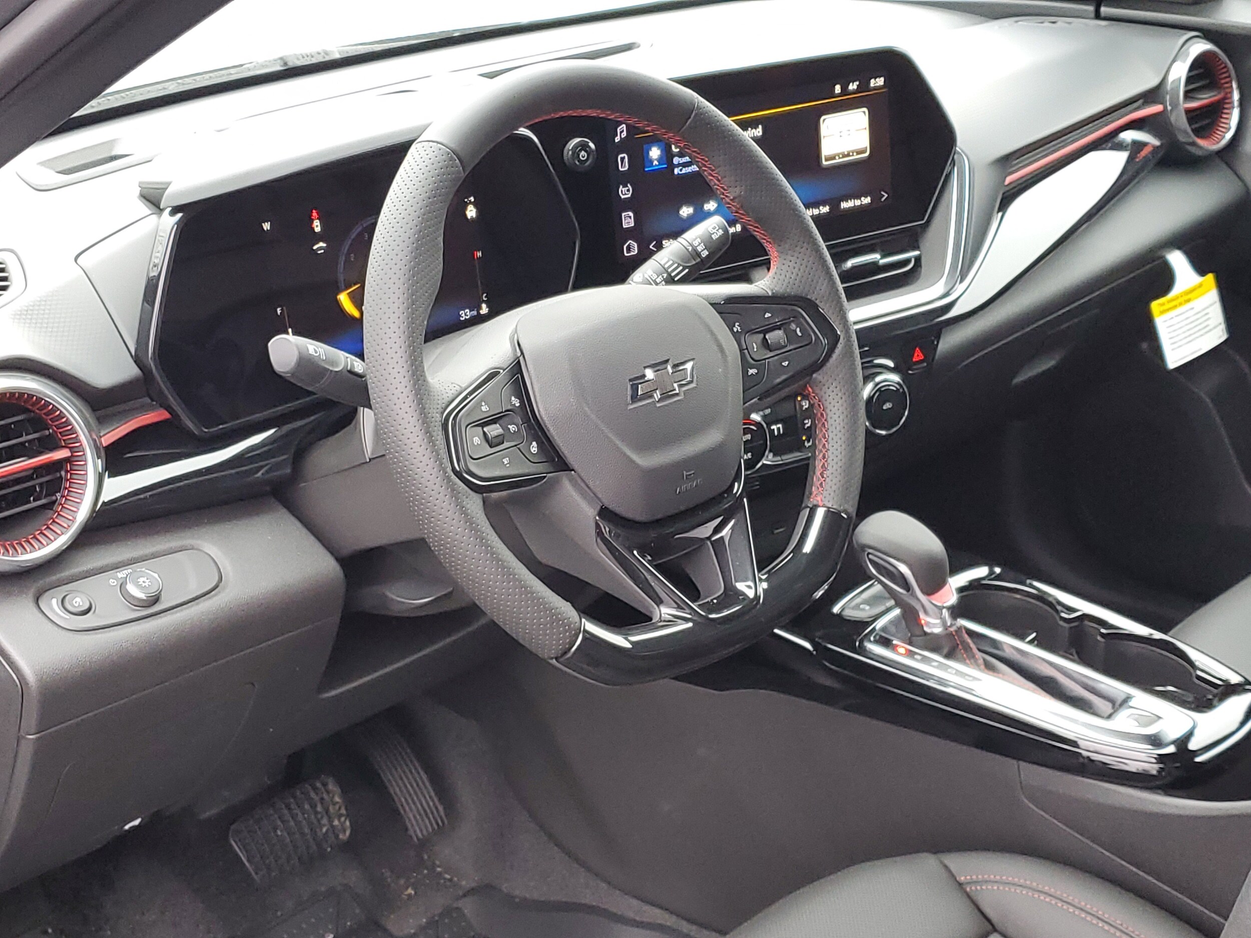 2026 Chevrolet Trax RS - Photo 7