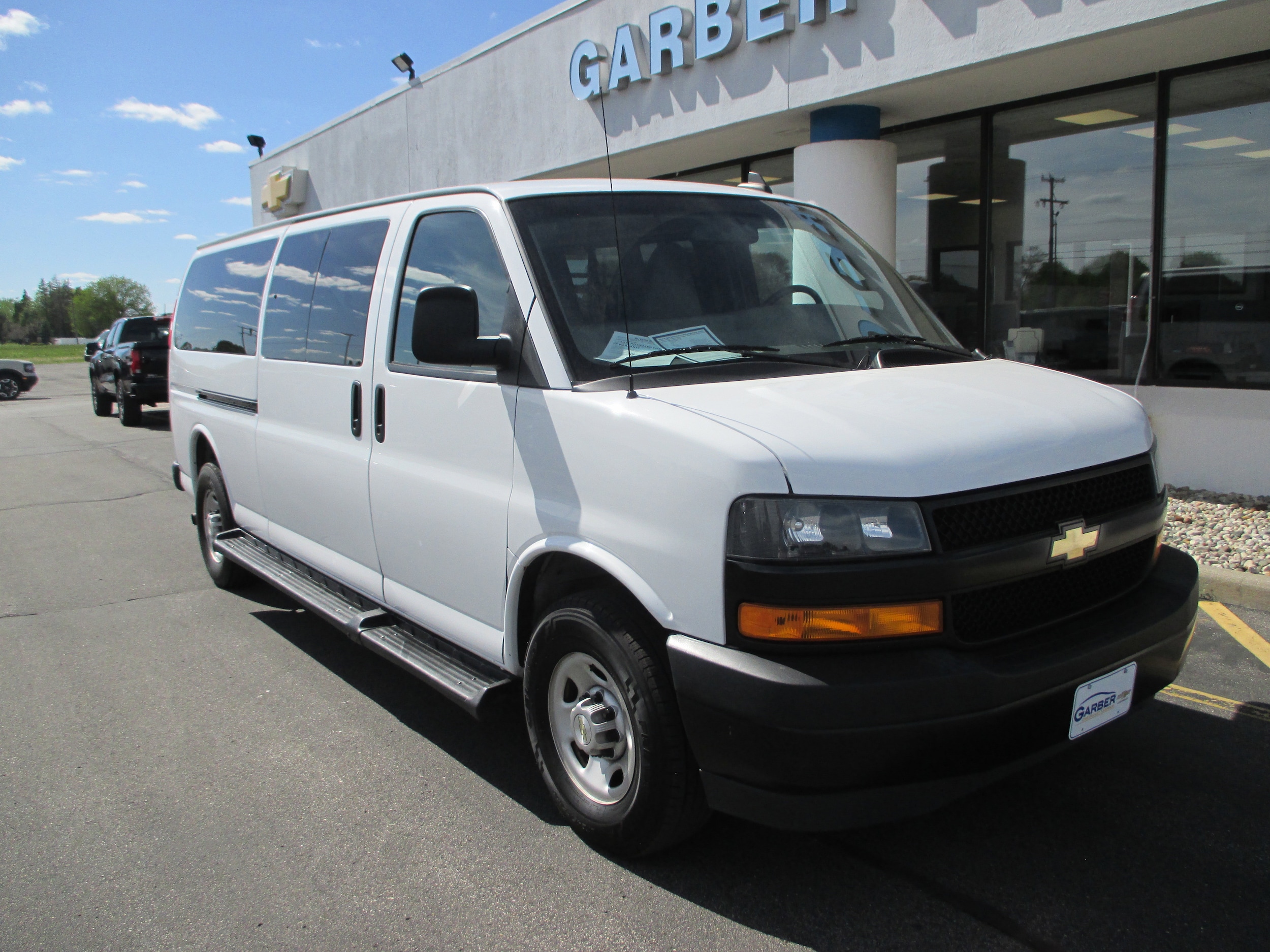 2023 Chevrolet Express 3500 LS Extended's photo