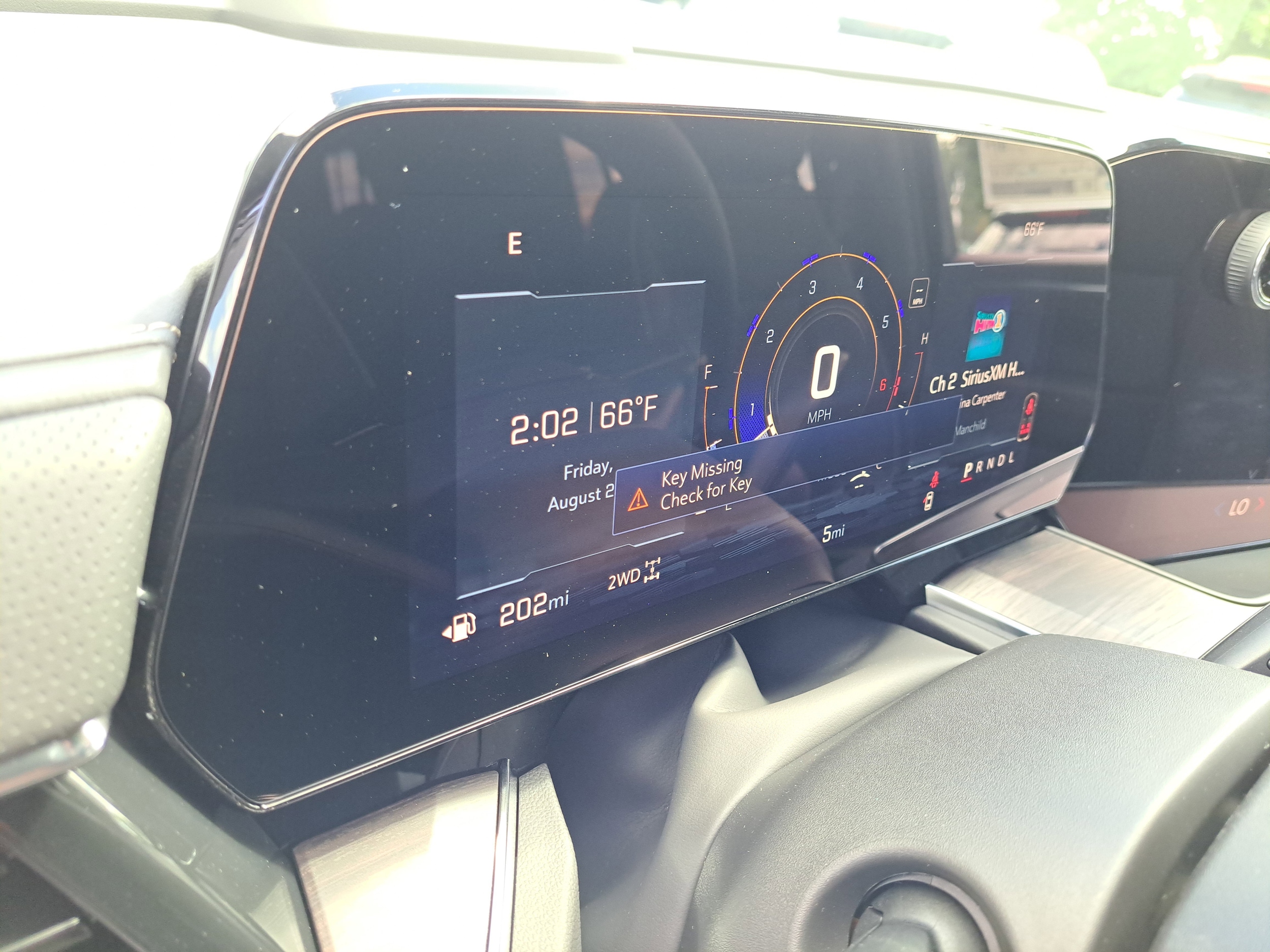 2025 Chevrolet Suburban Premier - Photo 9