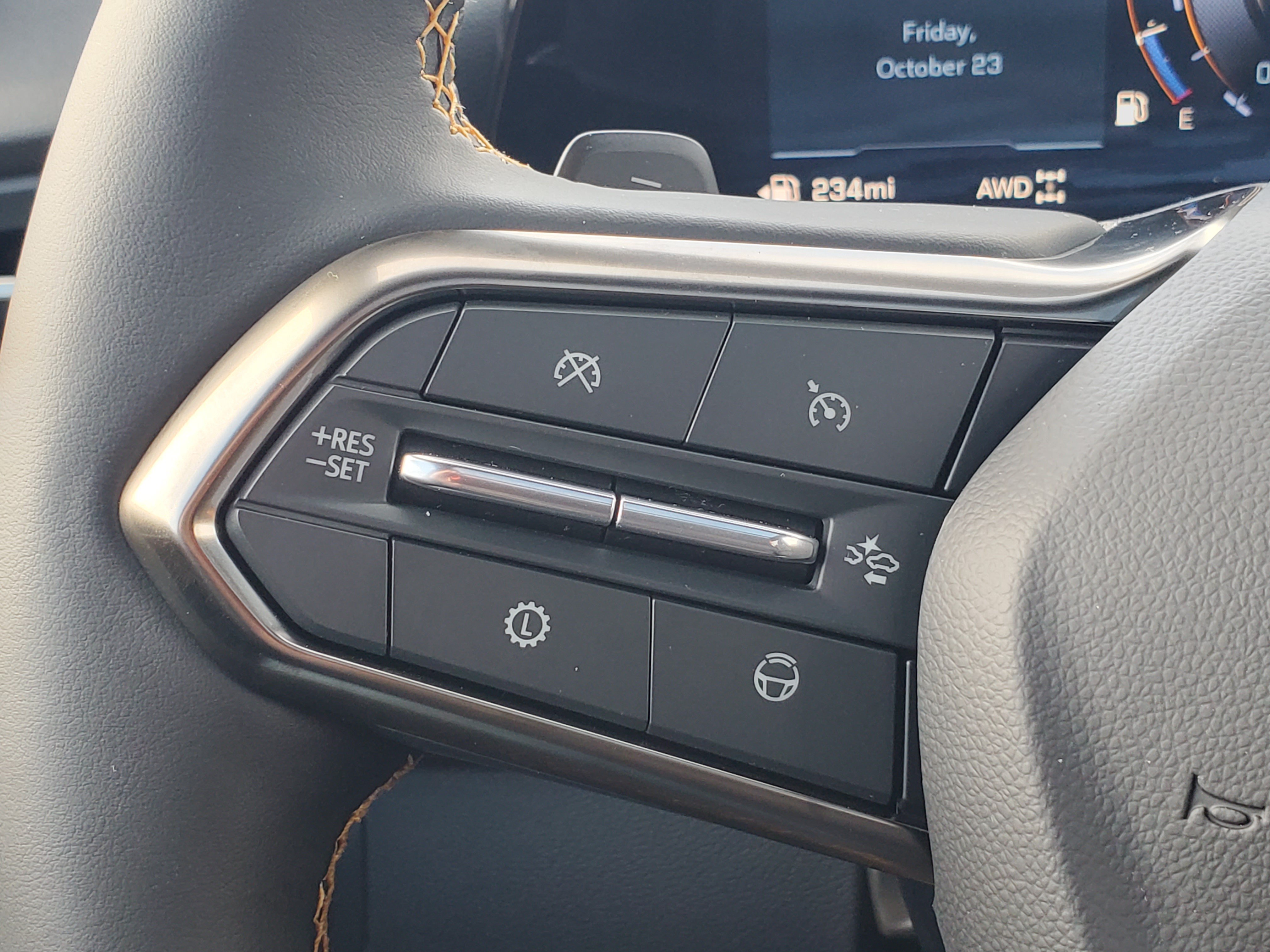 2027 Chevrolet Traverse High Country - Photo 9