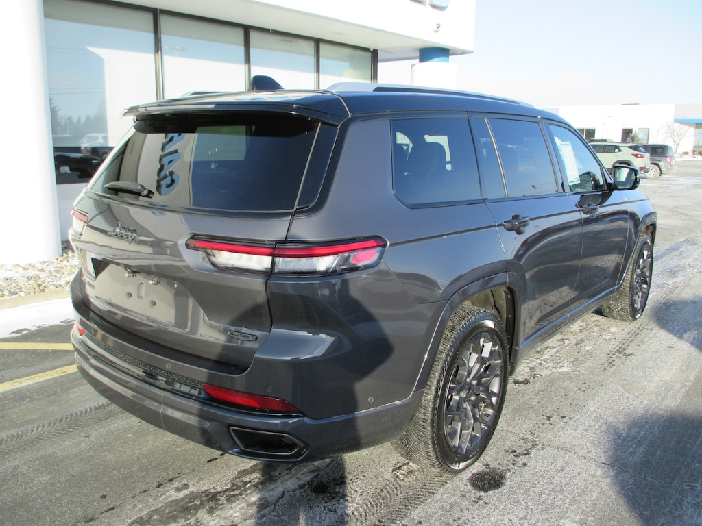 Used 2023 Jeep Grand Cherokee L Summit 4x4 SUV