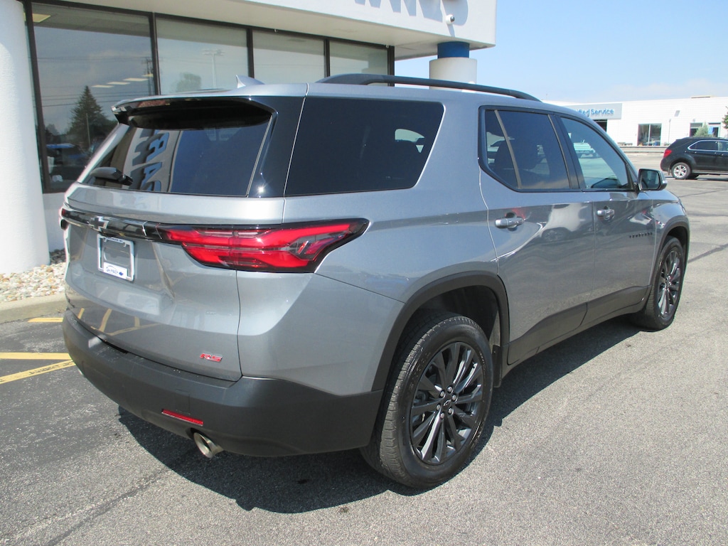Used 2023 Chevrolet Traverse RS SUV