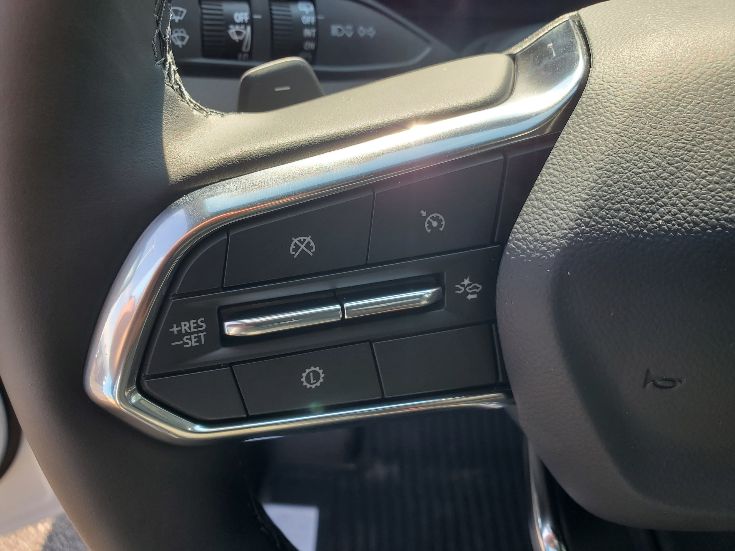 2027 Chevrolet Equinox LT - Photo 9