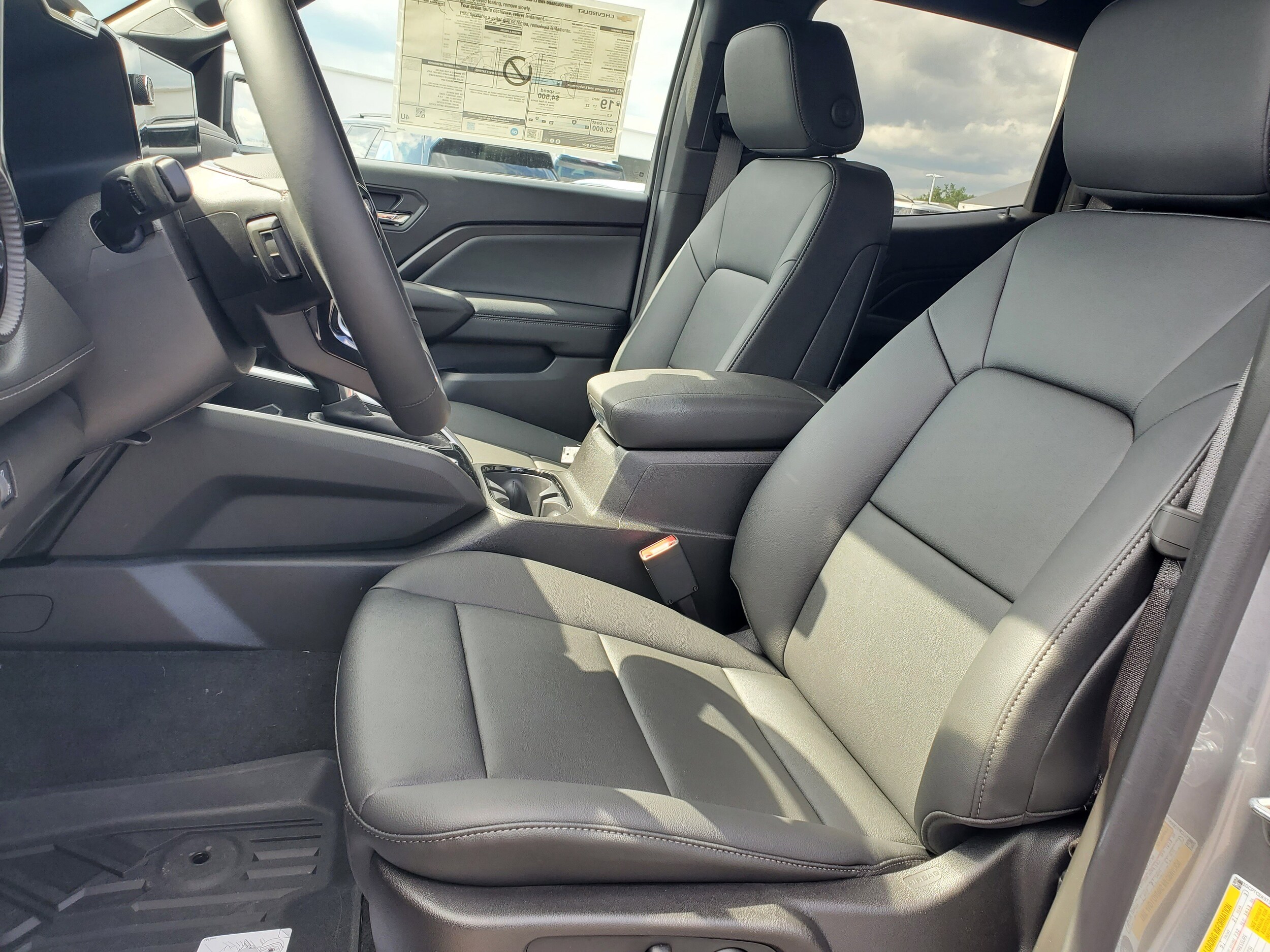 2026 Chevrolet Colorado LT photo 4