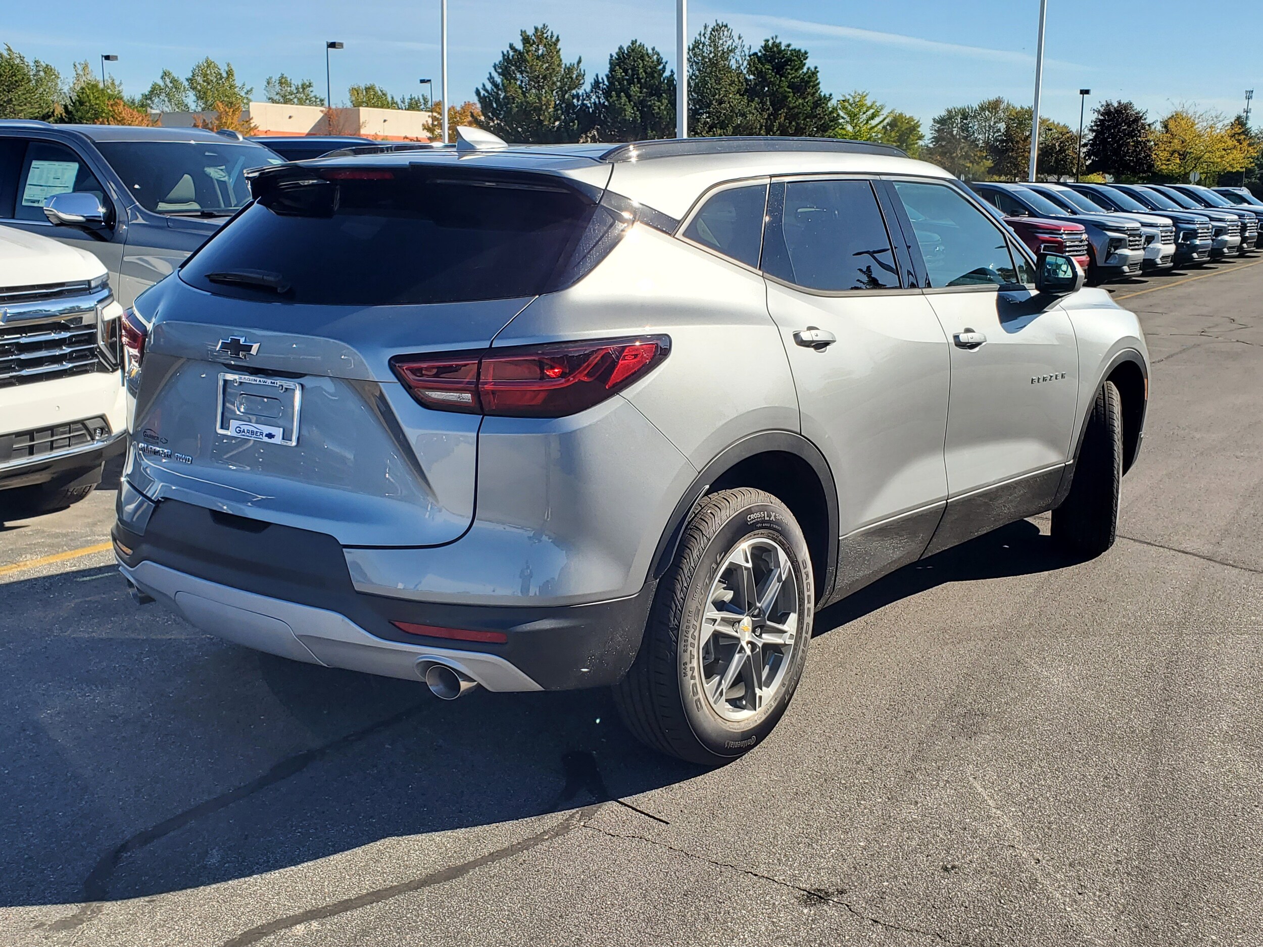 2025 Chevrolet Blazer 2LT photo 2