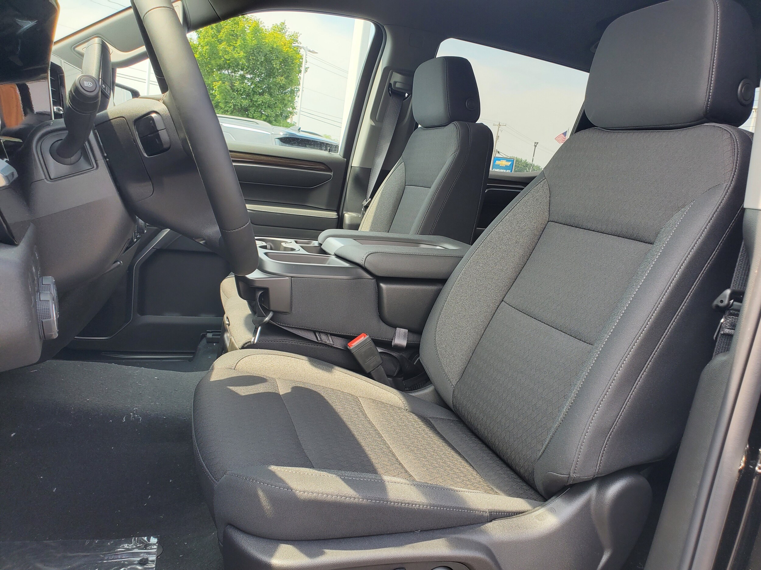 2026 Chevrolet Silverado 1500 LT photo 4