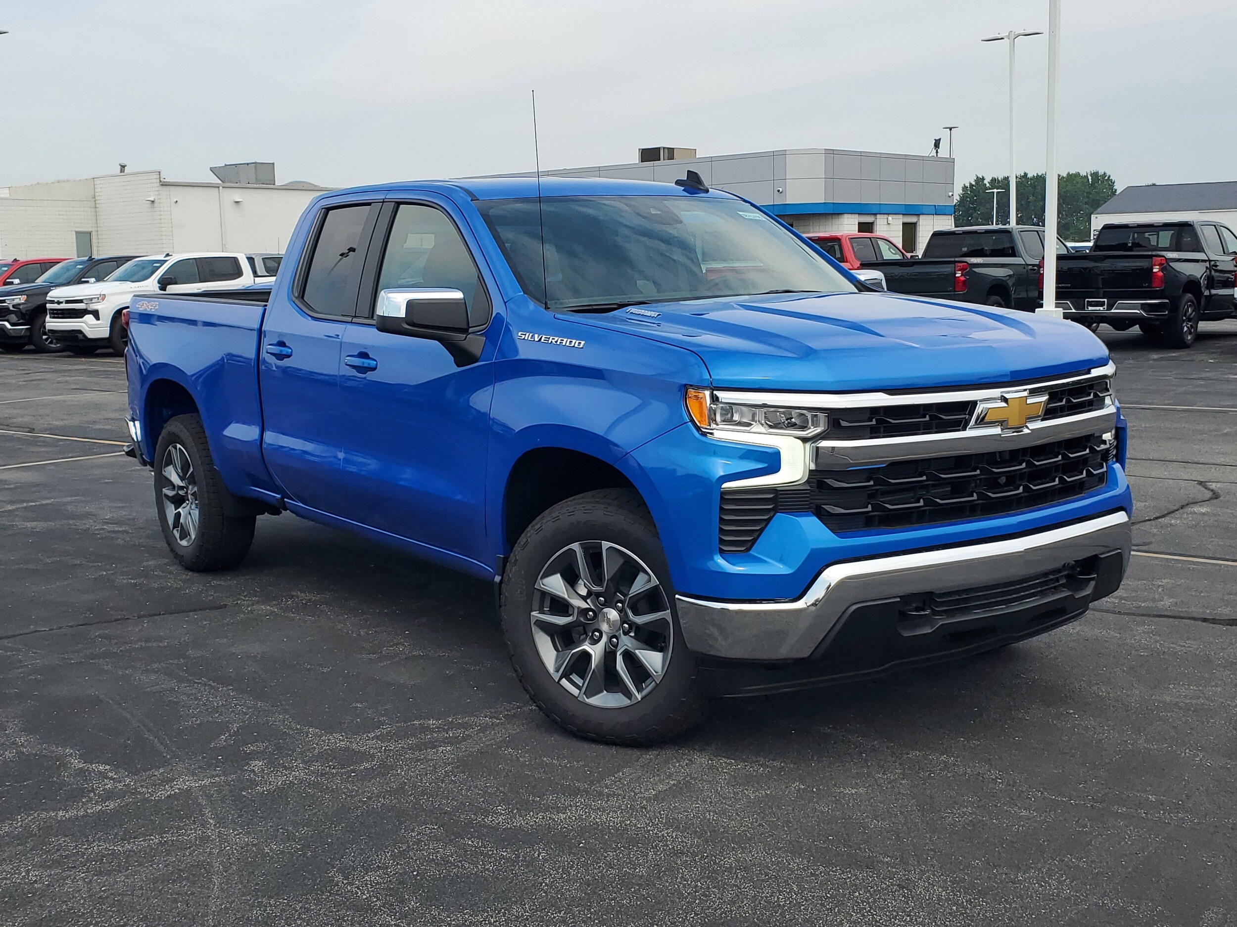 2026 Chevrolet Silverado LT's photo