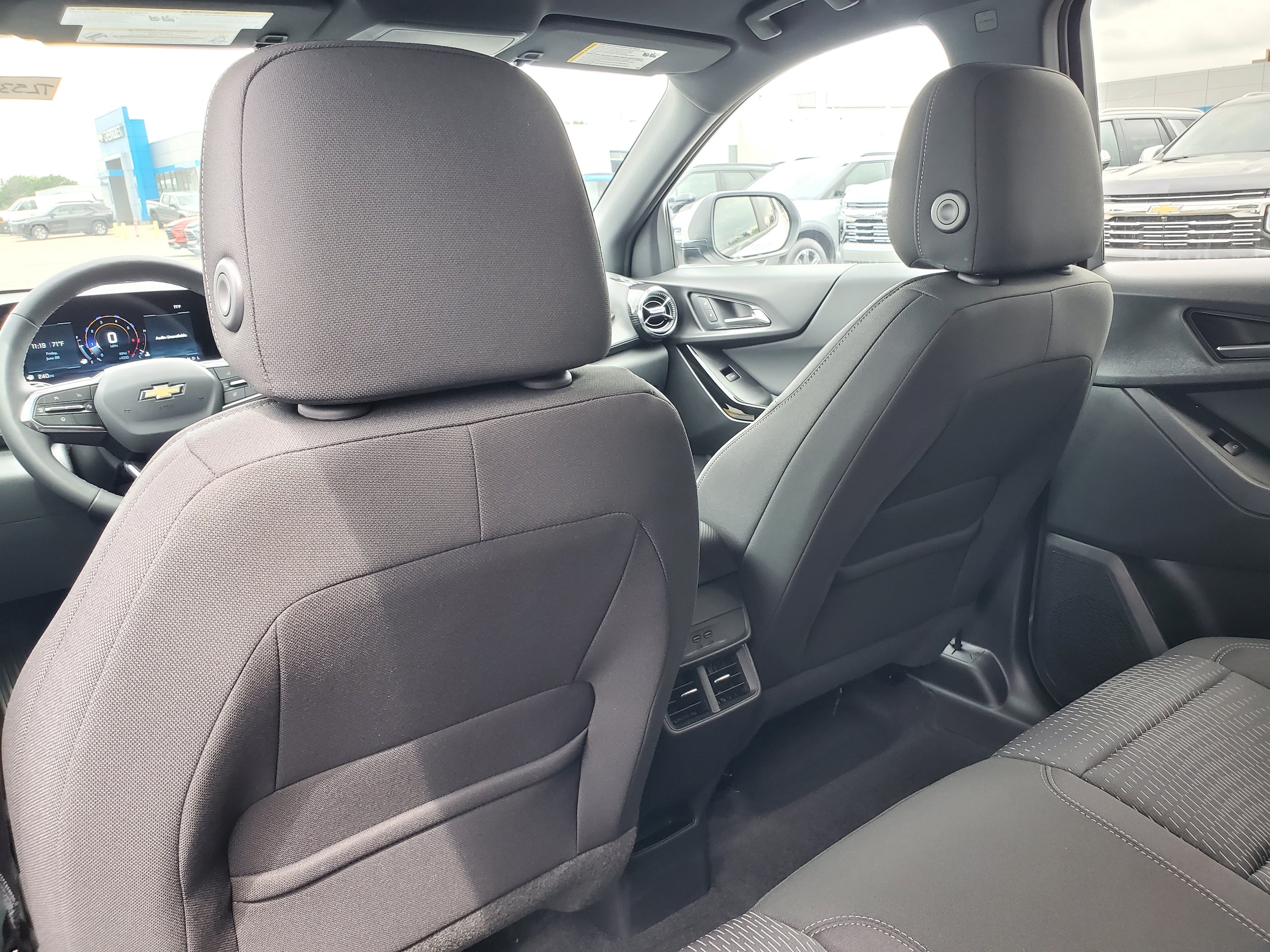 2026 Chevrolet Equinox LT - Photo 25