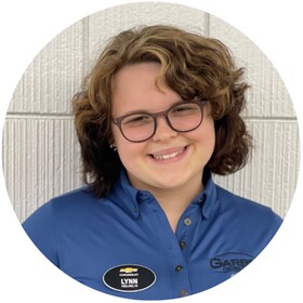 Staff member Lynn Finerty from ID_6eac09