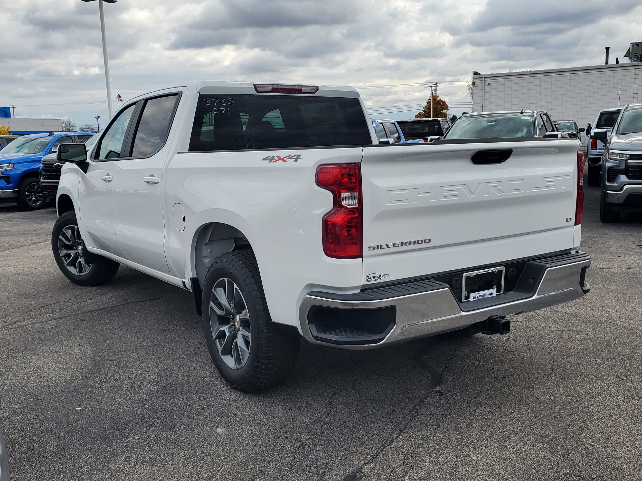 2026 Chevrolet Silverado 1500 LT photo 3