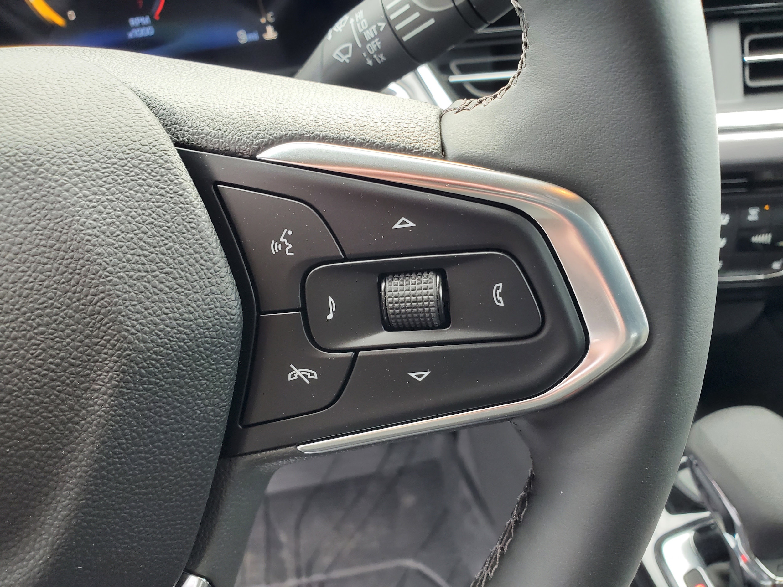 2026 Chevrolet Trax Activ - Photo 13