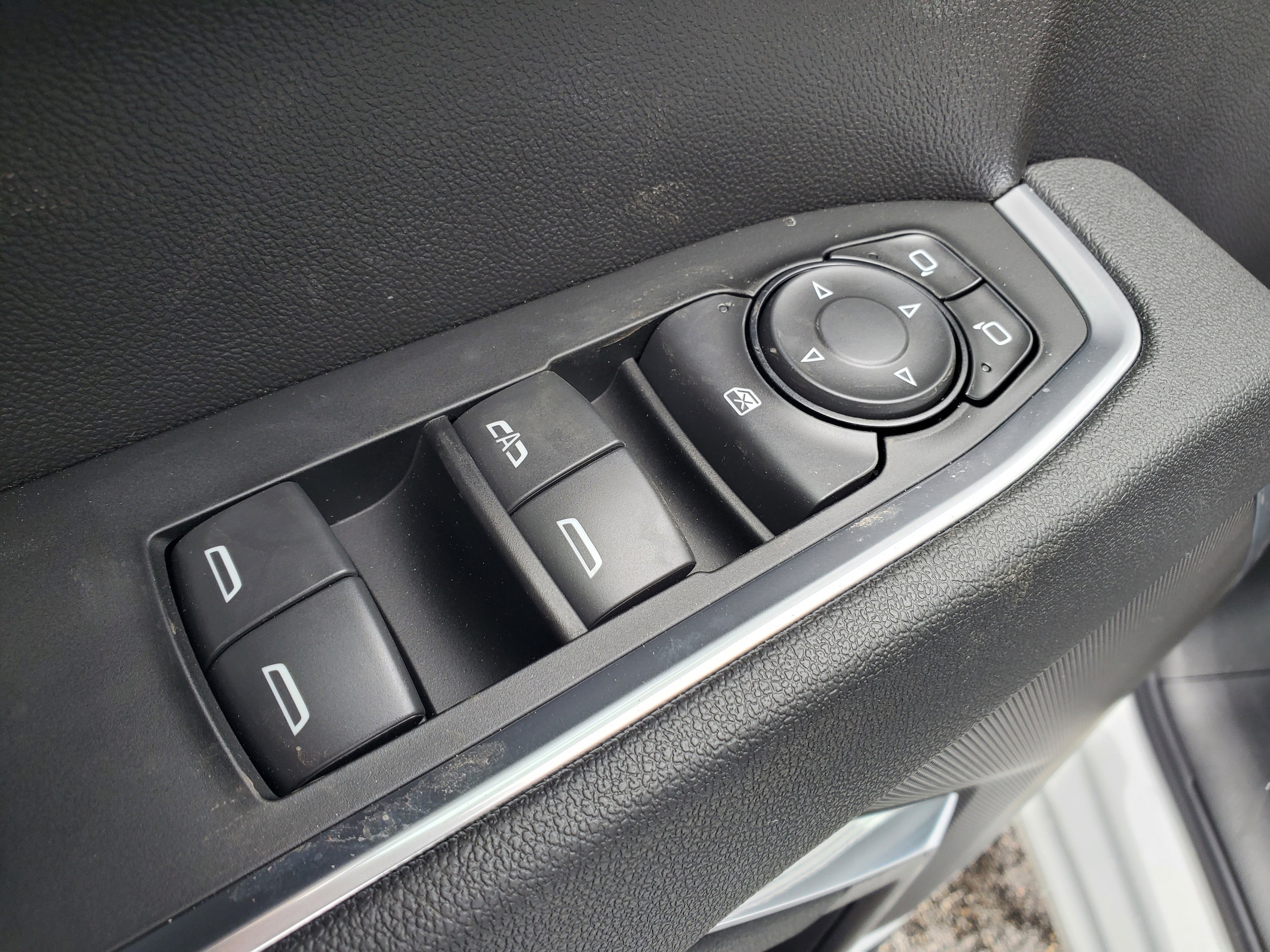 2026 Chevrolet Silverado 1500 LT - Photo 7