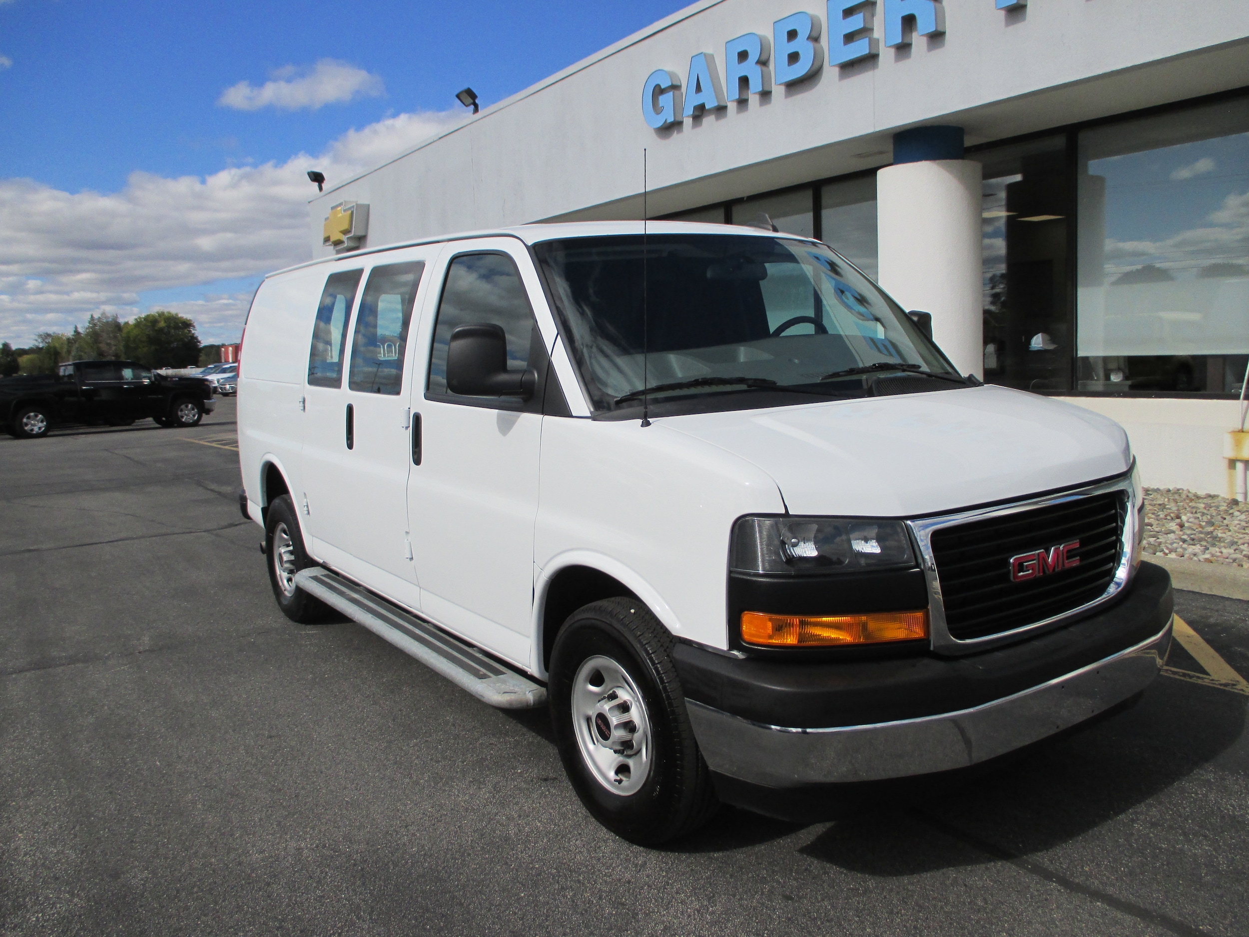 2023 GMC Savana Cargo Work Van's photo