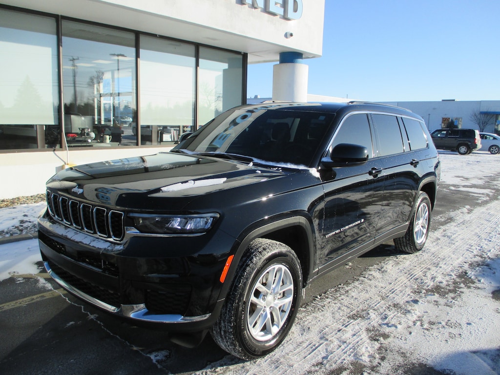 Used 2025 Jeep Grand Cherokee L Laredo X 4x4 SUV