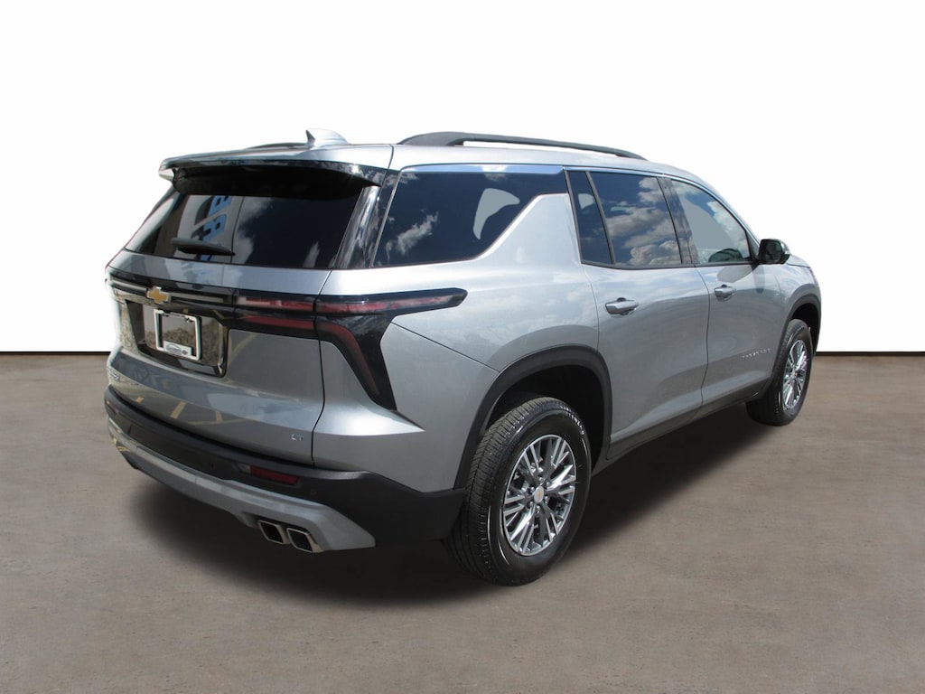 Used 2024 Chevrolet Traverse LT SUV