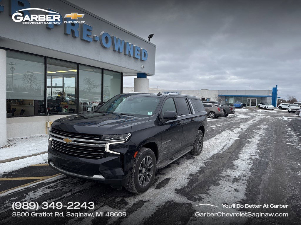 2023 Chevrolet Suburban LT's photo