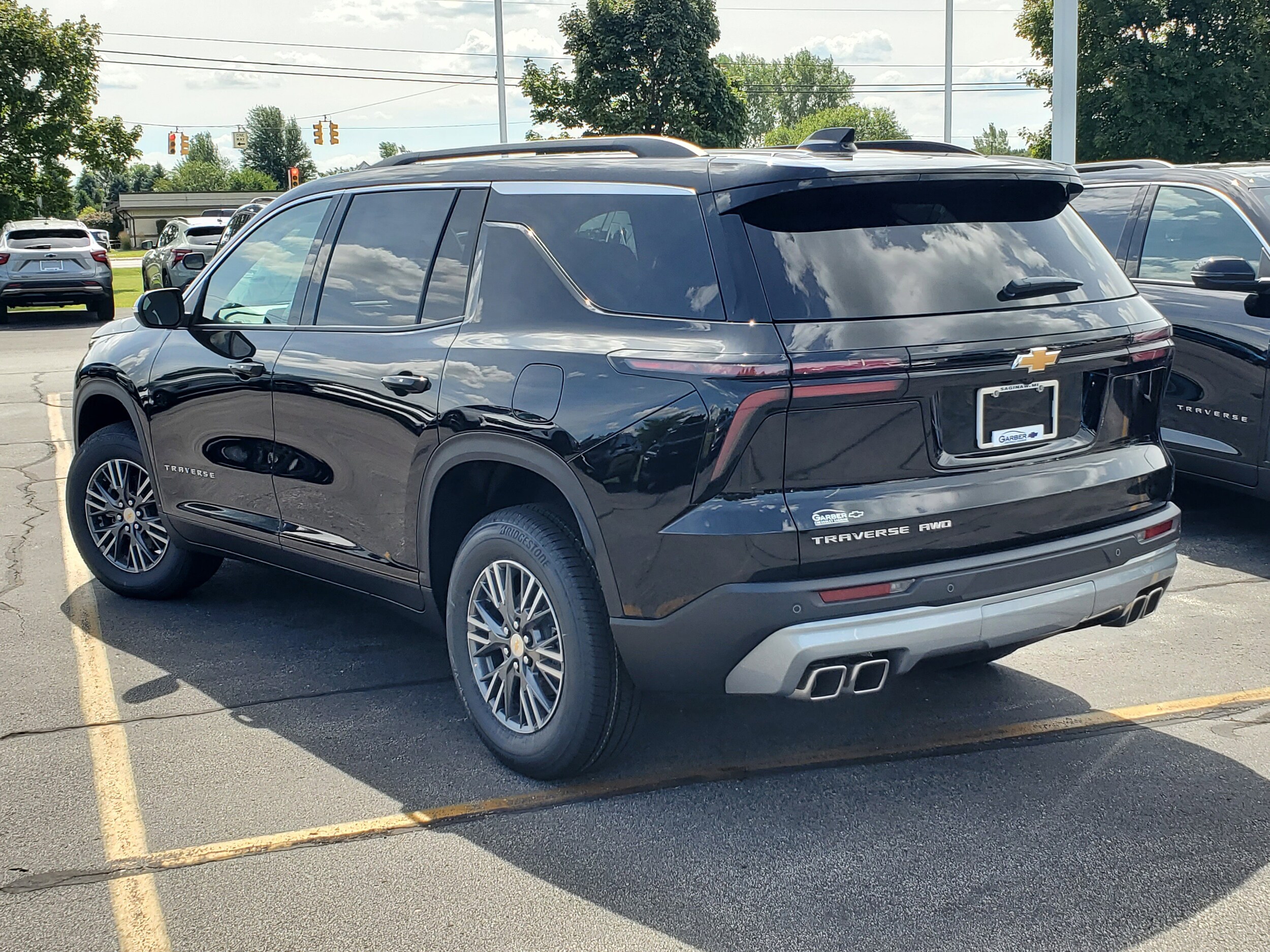 2026 Chevrolet Traverse photo 3