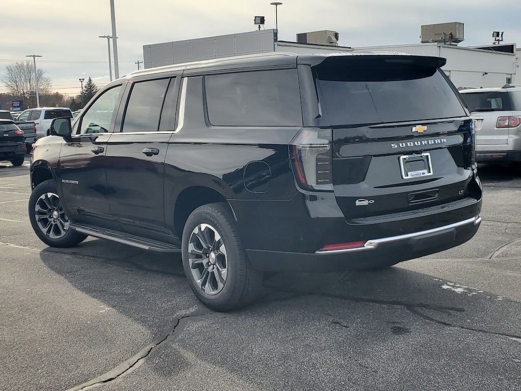 New 2026 Chevrolet Suburban LT SUV