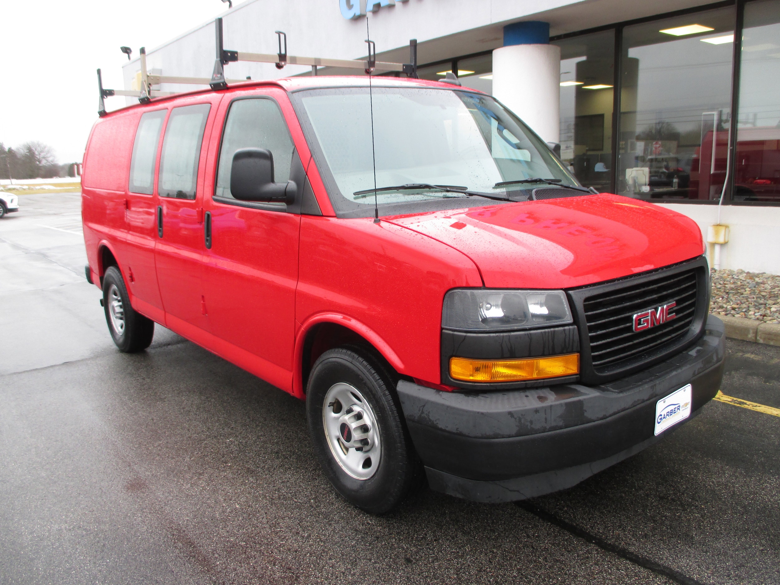 2019 GMC Savana LT's photo