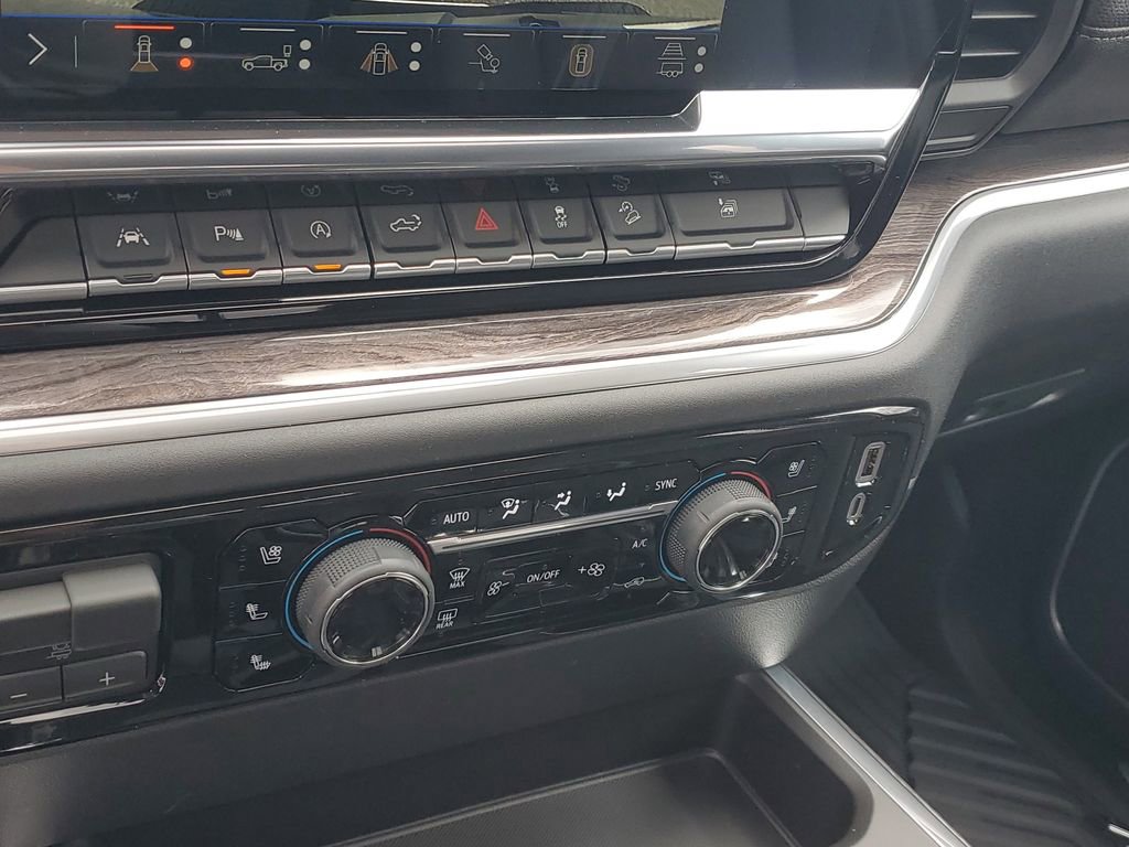 2026 Chevrolet Silverado 1500 LTZ - Photo 15