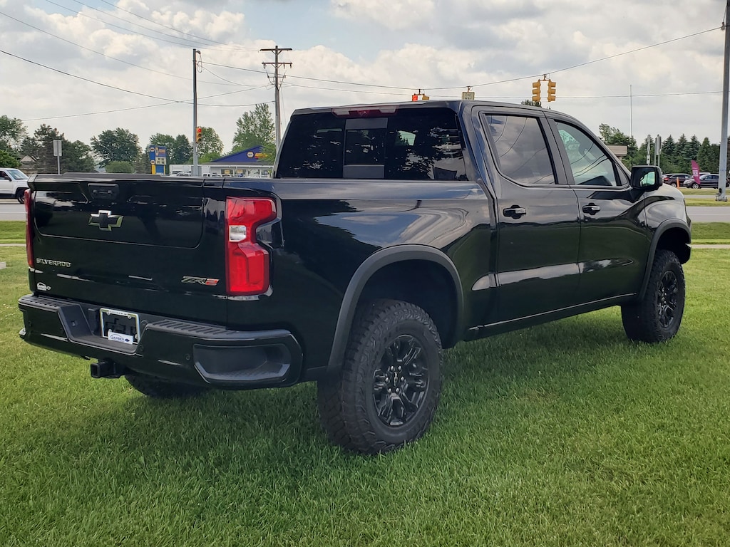 New 2026 Chevrolet Silverado 1500 ZR2 Truck