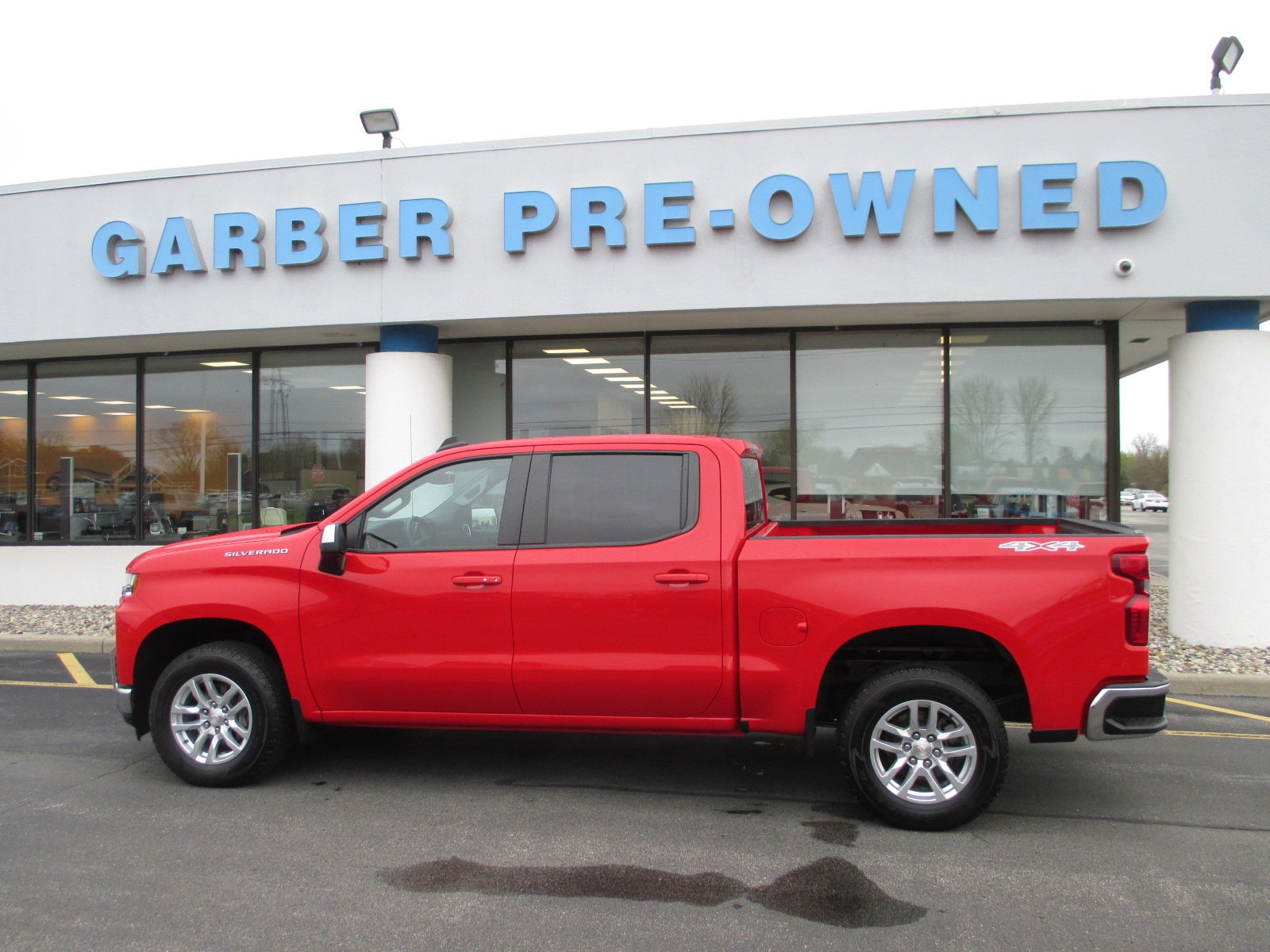 Used 2022 Chevrolet Silverado 1500 Limited LT with VIN 3GCPYJEKXNG197849 for sale in Saginaw, MI
