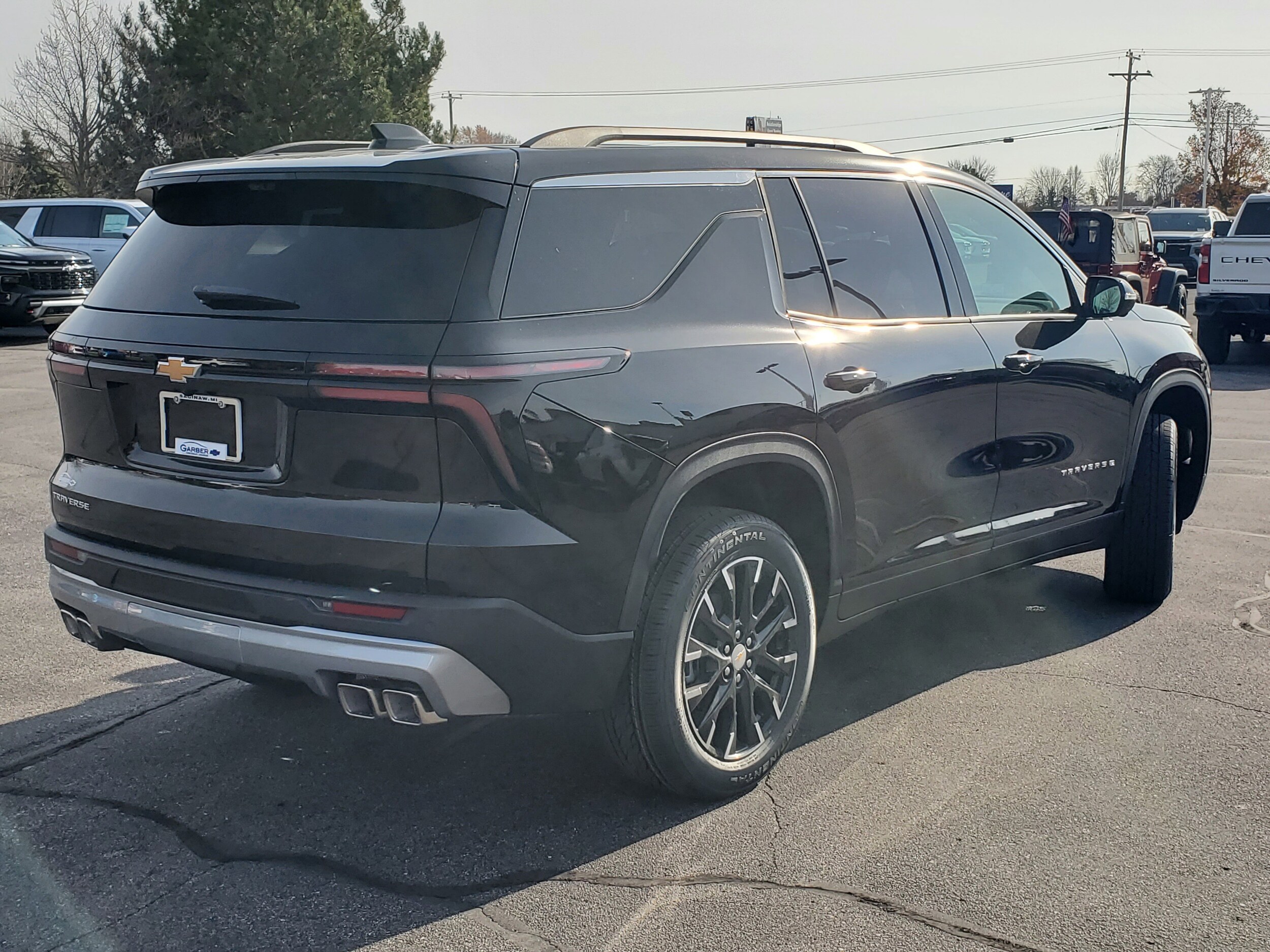 2026 Chevrolet Traverse photo 2