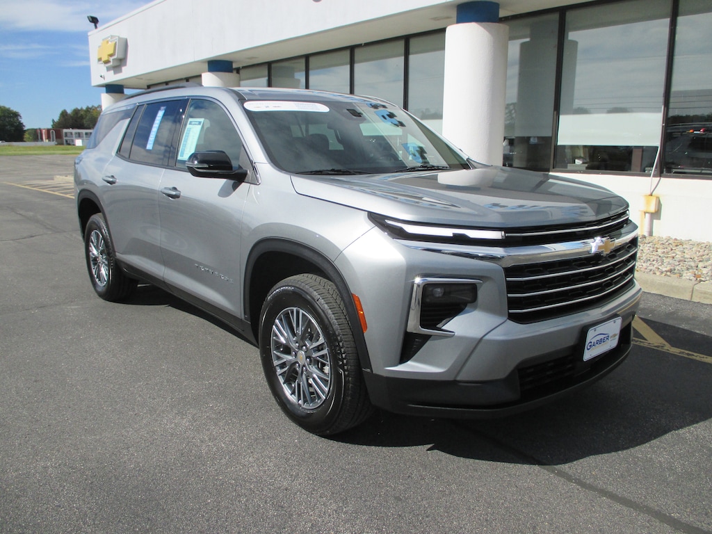 Certified 2025 Chevrolet Traverse LT SUV