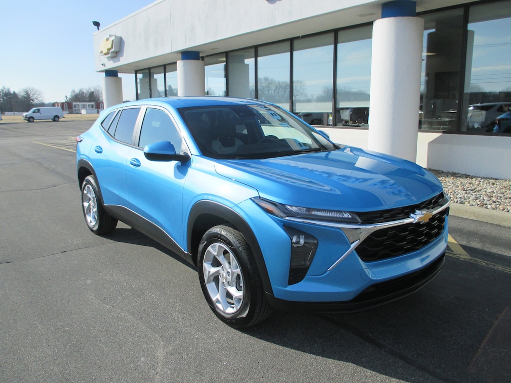 Used 2026 Chevrolet Trax LS SUV
