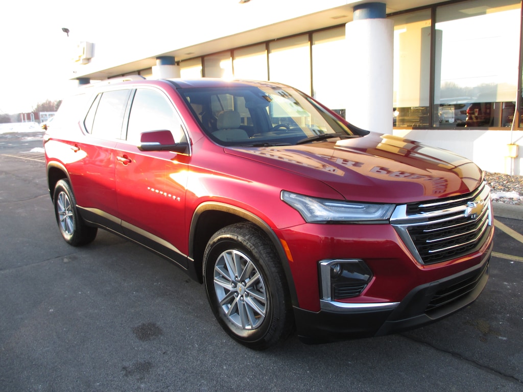 Used 2023 Chevrolet Traverse LT Cloth SUV