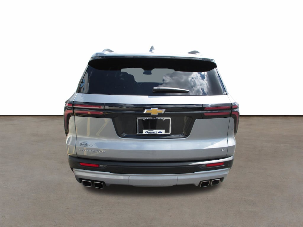 Used 2024 Chevrolet Traverse LT SUV