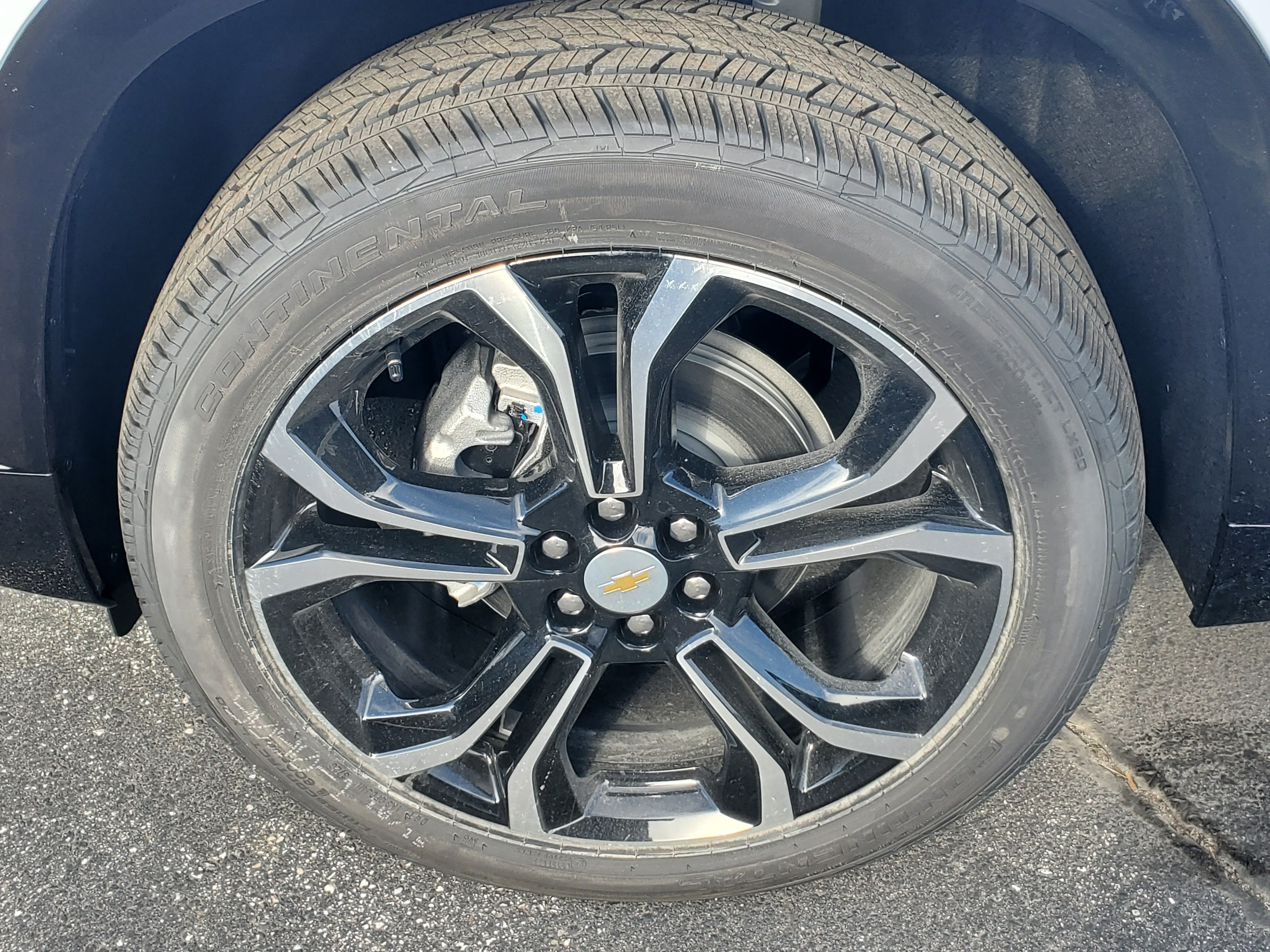 2027 Chevrolet Traverse High Country - Photo 34