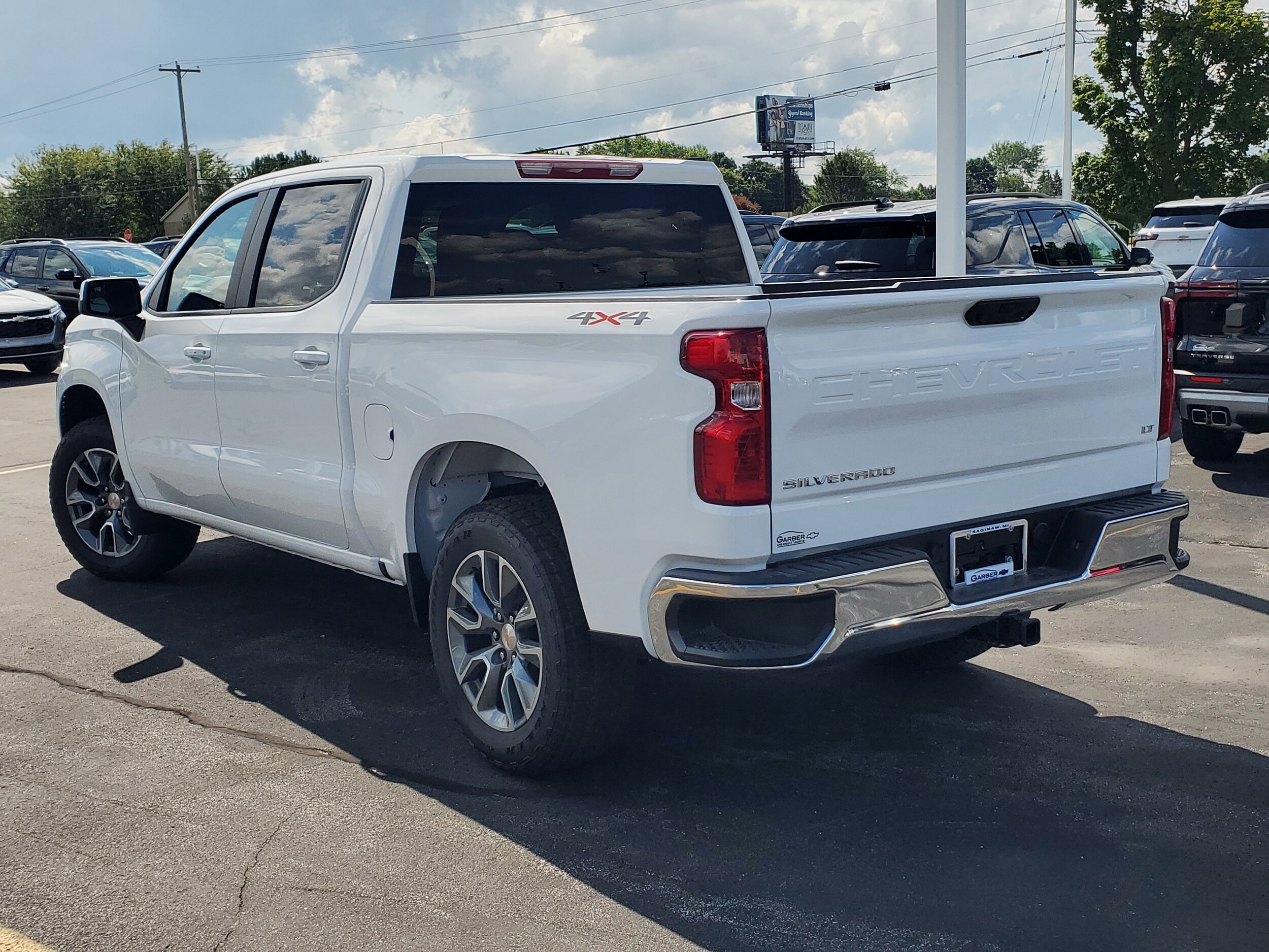 2026 Chevrolet Silverado 1500 LT photo 2