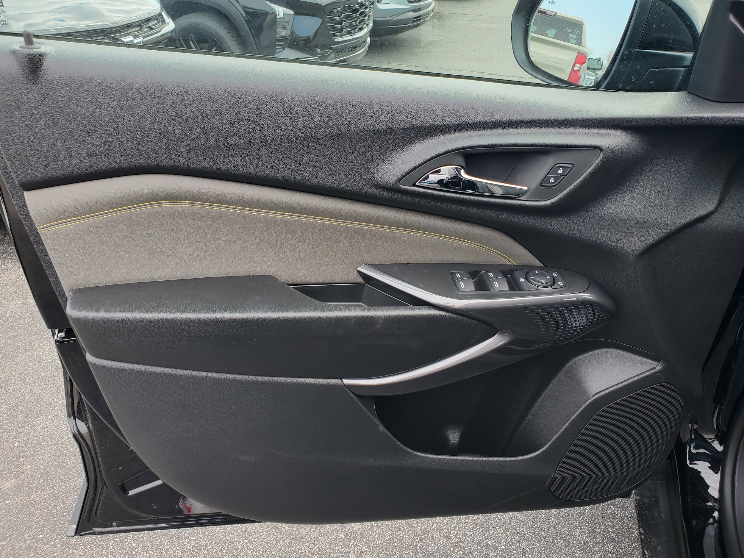 2026 Chevrolet Trax Activ - Photo 8