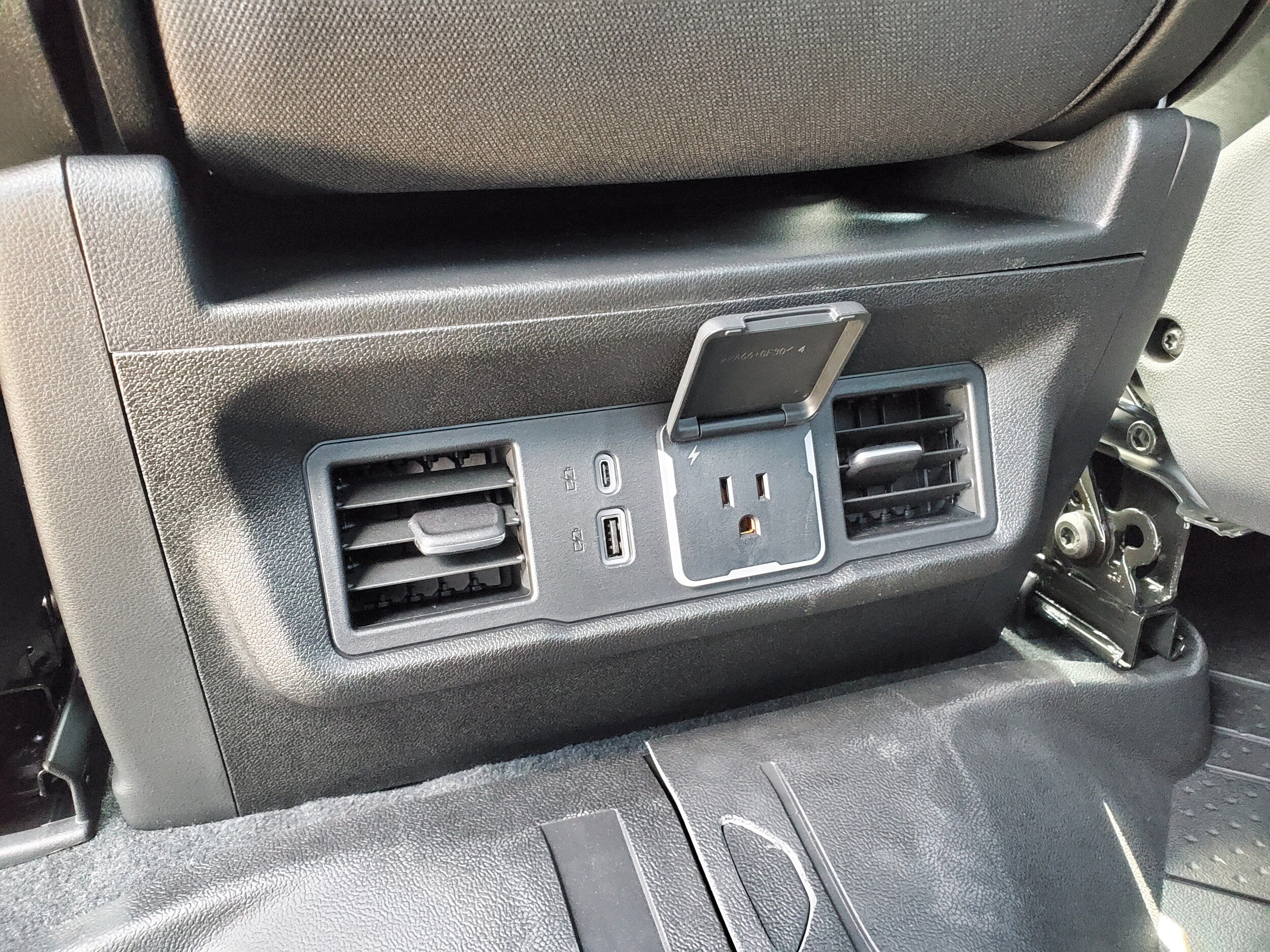 2026 Chevrolet Silverado 1500 RST - Photo 25