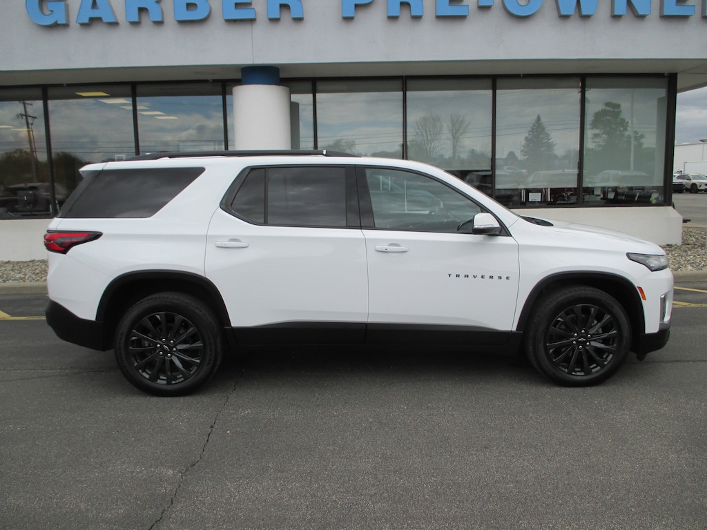 Used 2023 Chevrolet Traverse RS SUV