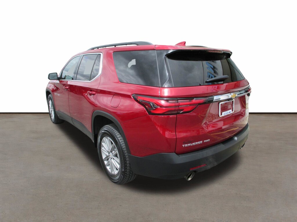 Used 2023 Chevrolet Traverse LT Leather SUV