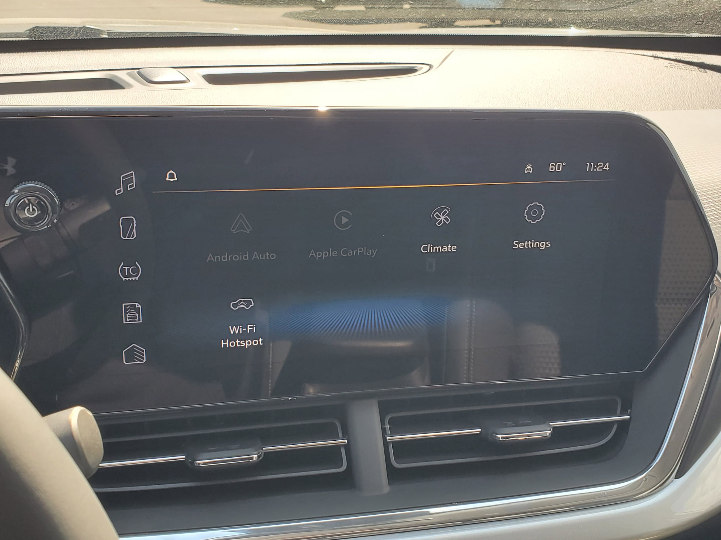 2026 Chevrolet Trax LT - Photo 18