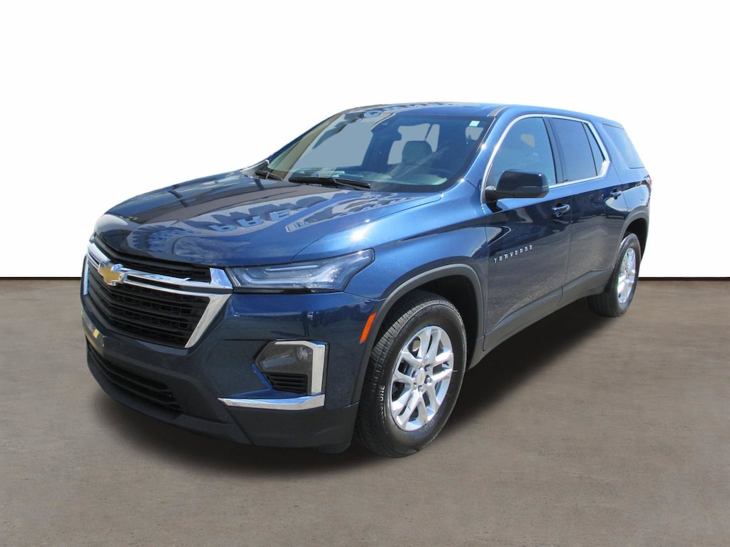Used 2023 Chevrolet Traverse LS SUV