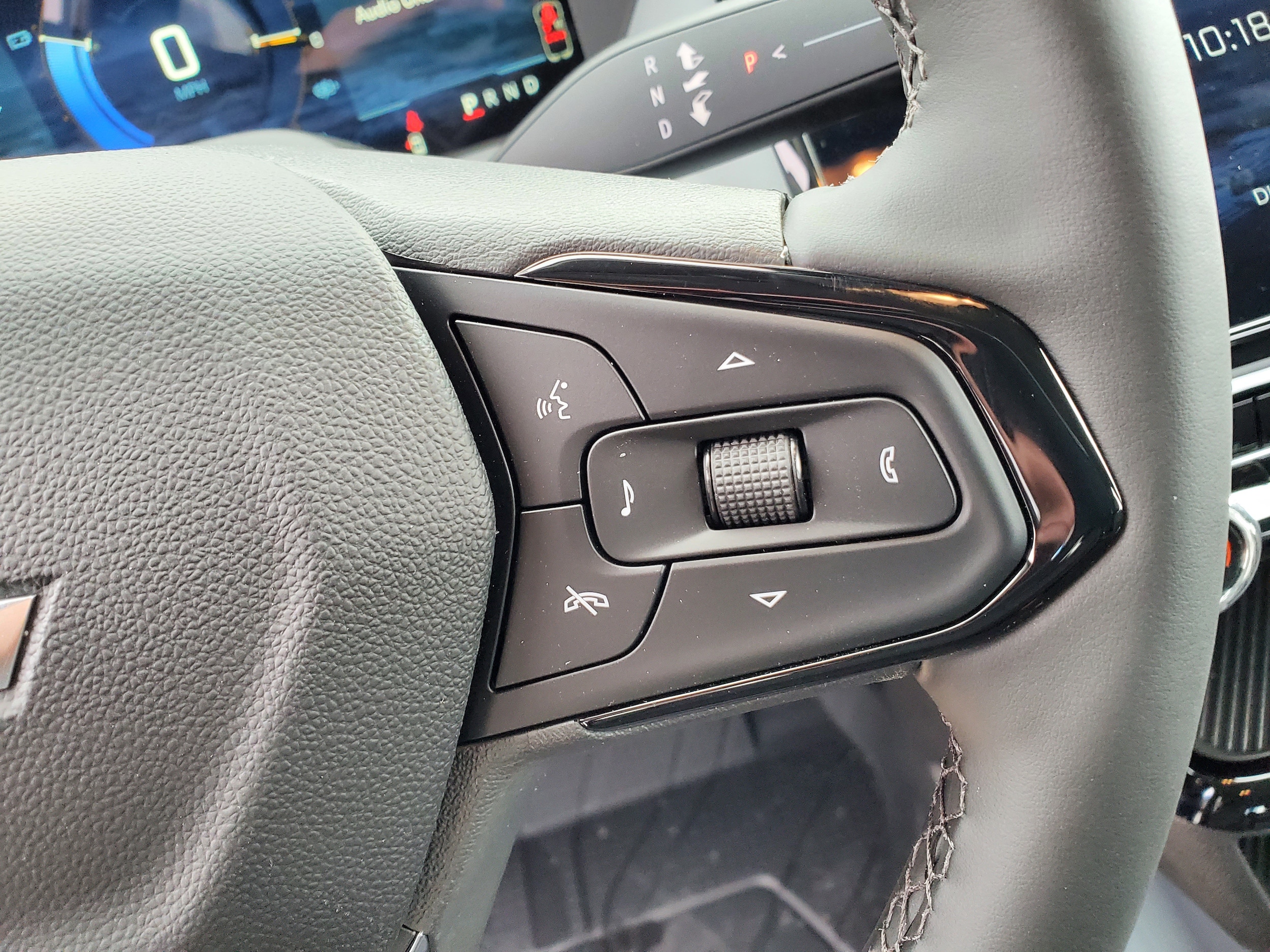 2027 Chevrolet Bolt RS - Photo 12