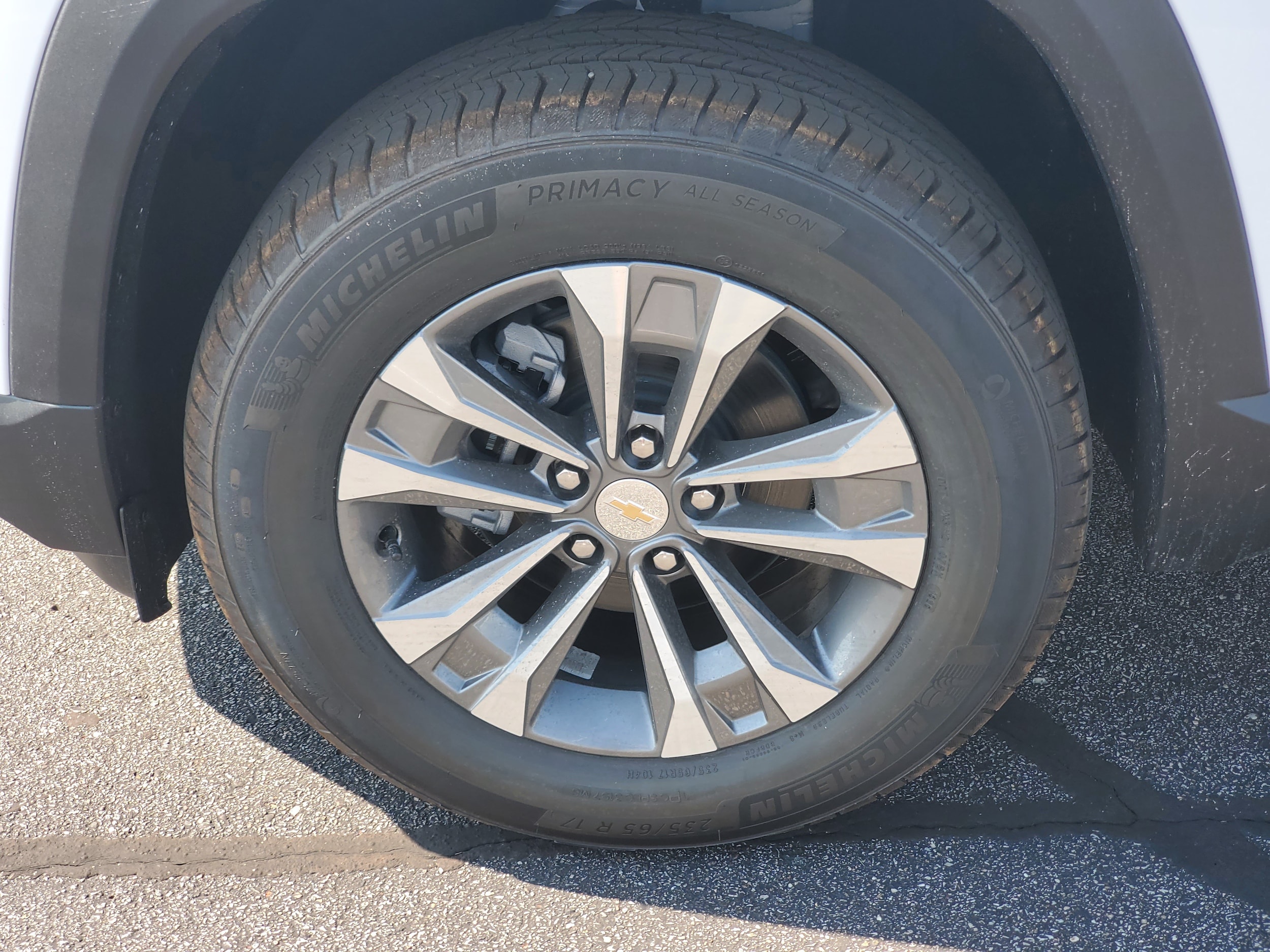 2027 Chevrolet Equinox LT - Photo 30