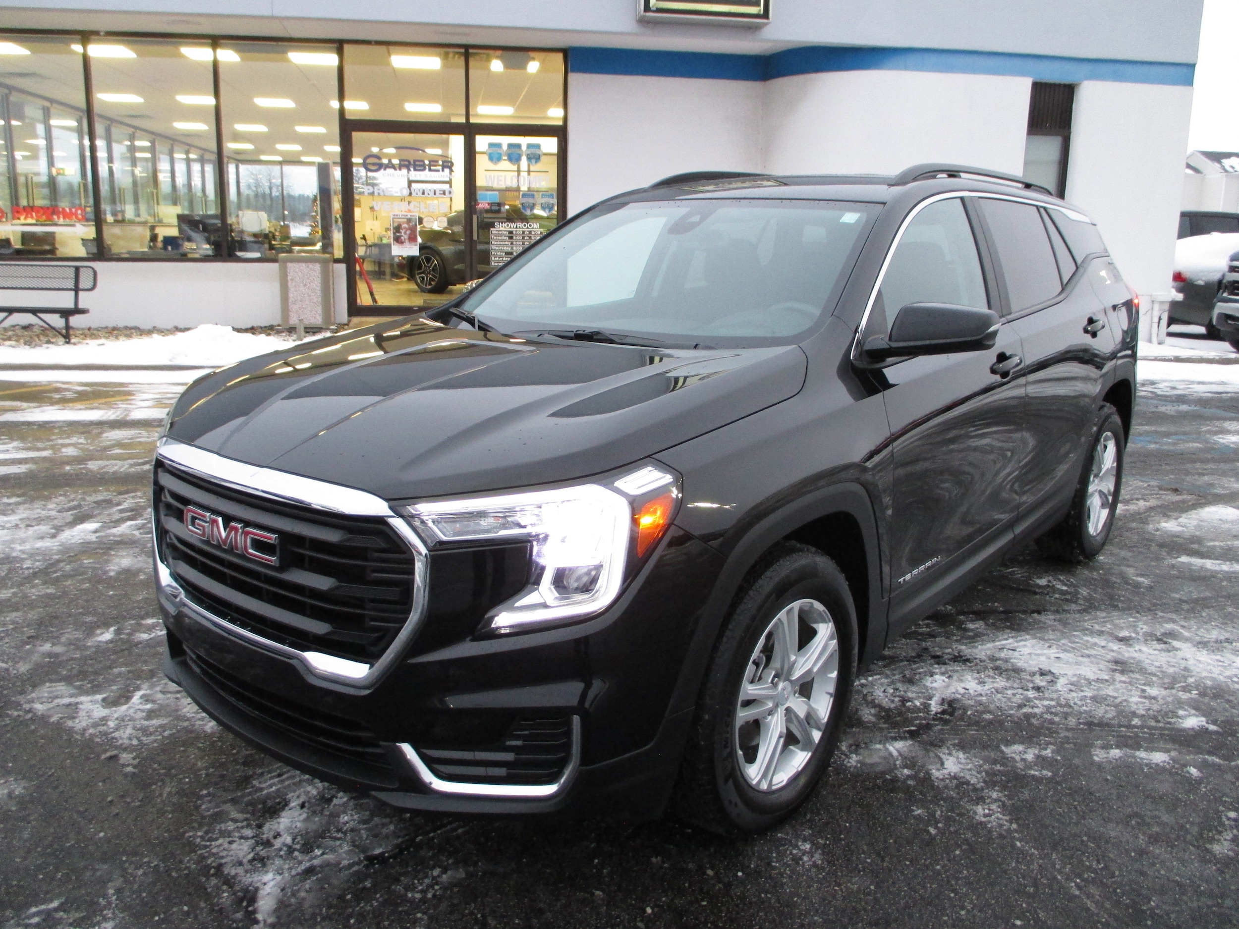 2023 GMC Terrain SLE's photo