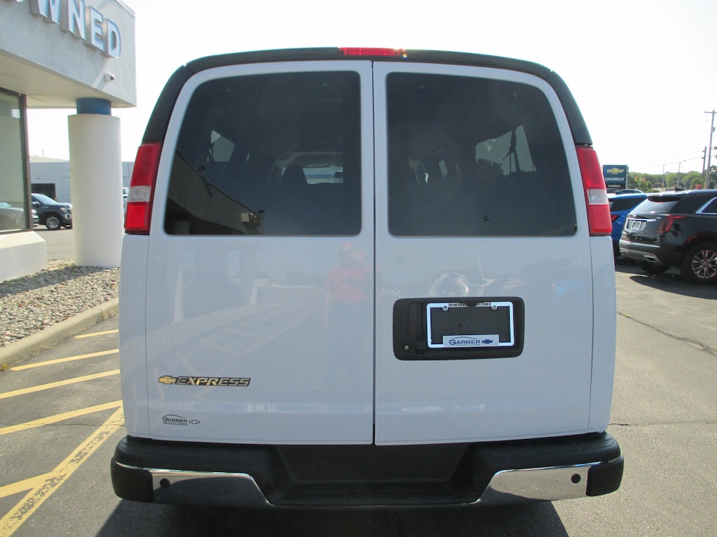 Used 2025 Chevrolet Express Passenger 1LT Van Extended Passenger Van
