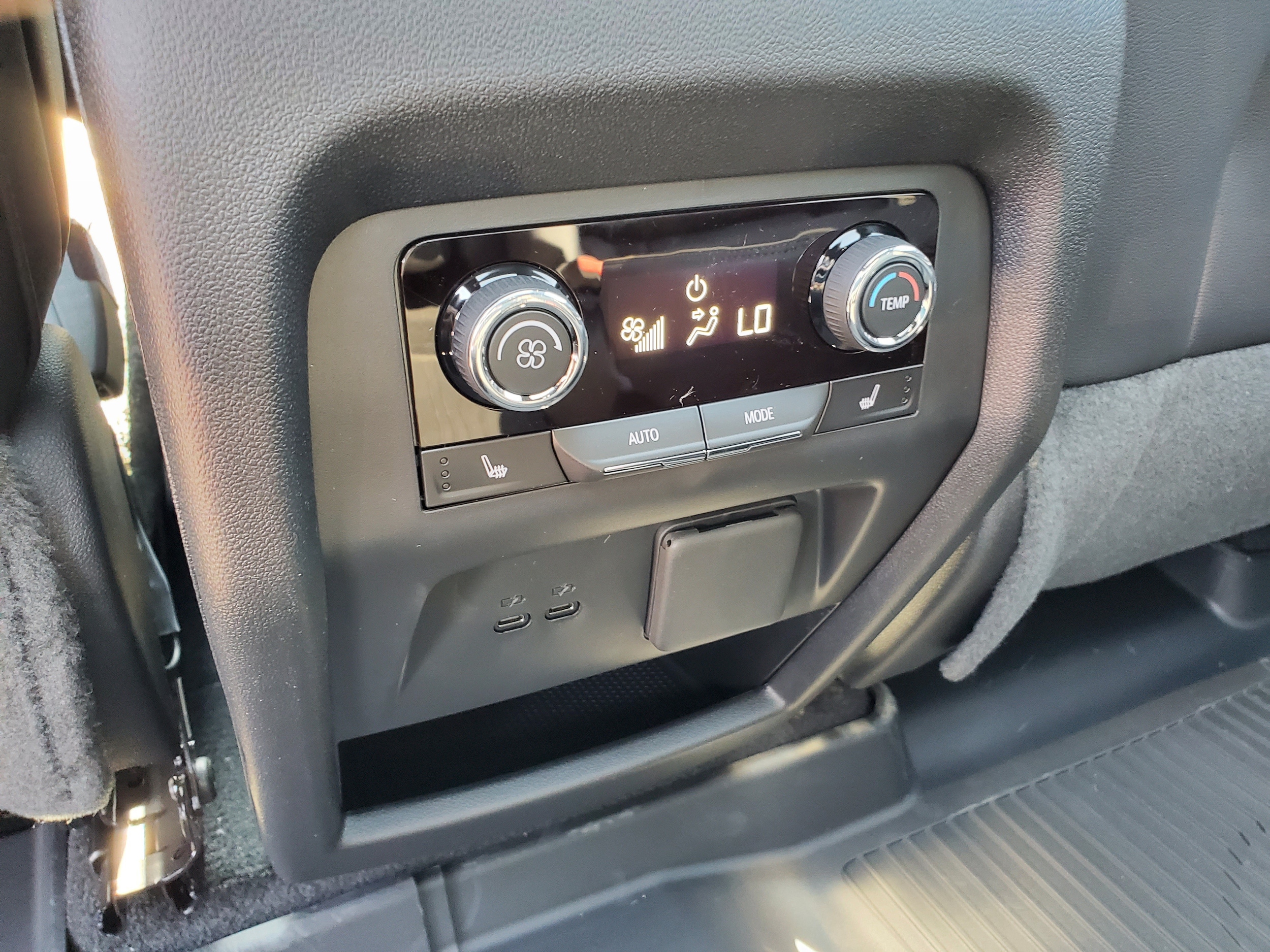 2026 Chevrolet Traverse High Country - Photo 30
